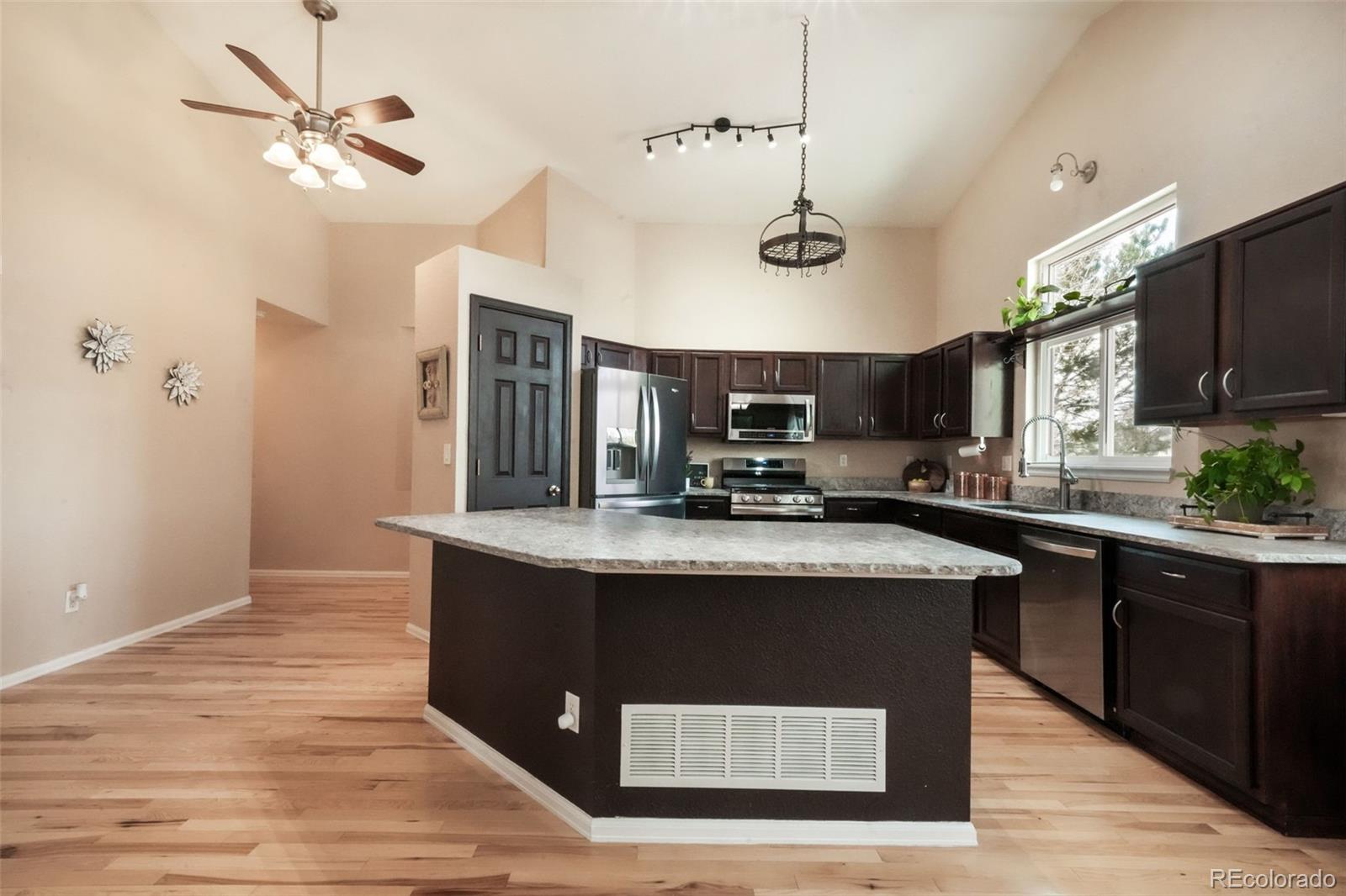 MLS Image #15 for 18279  keyser creek avenue,parker, Colorado