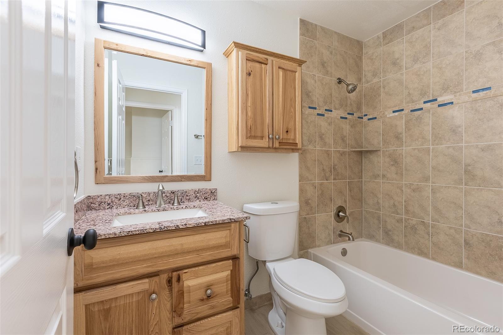 MLS Image #14 for 3892 s mission parkway,aurora, Colorado