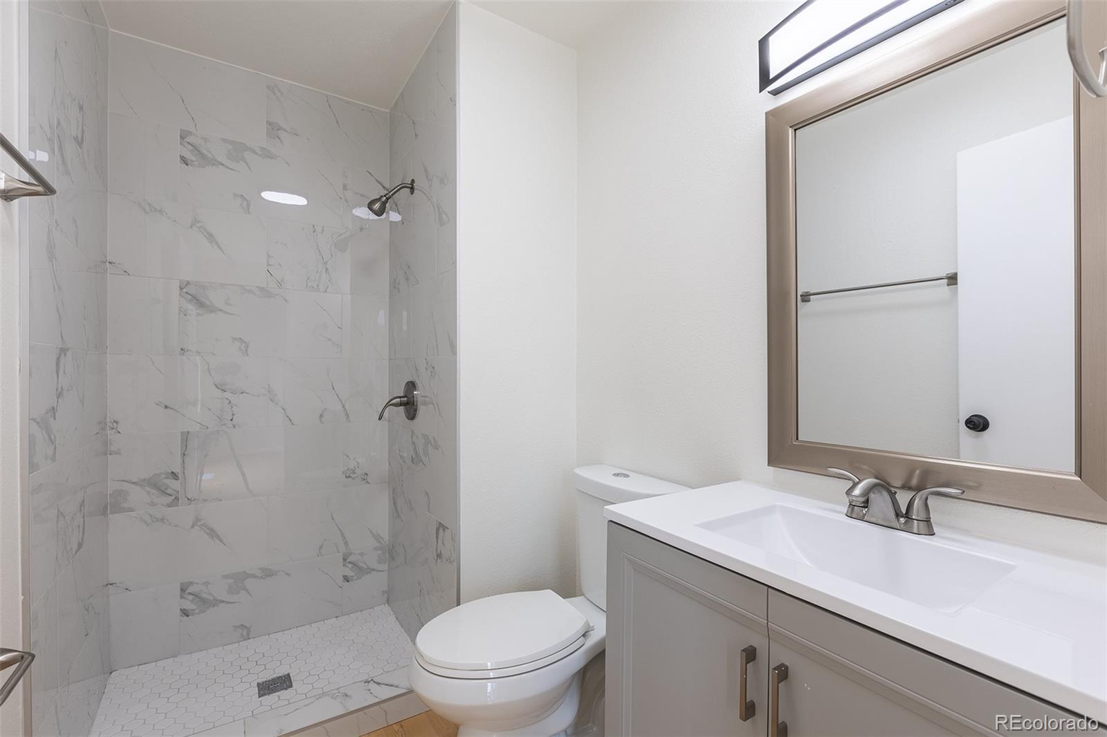 MLS Image #18 for 3892 s mission parkway,aurora, Colorado