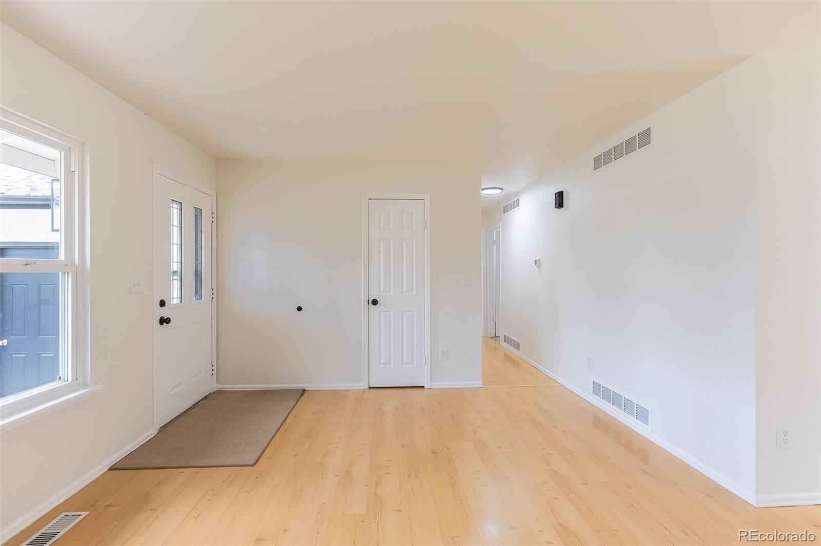 MLS Image #3 for 3892 s mission parkway,aurora, Colorado