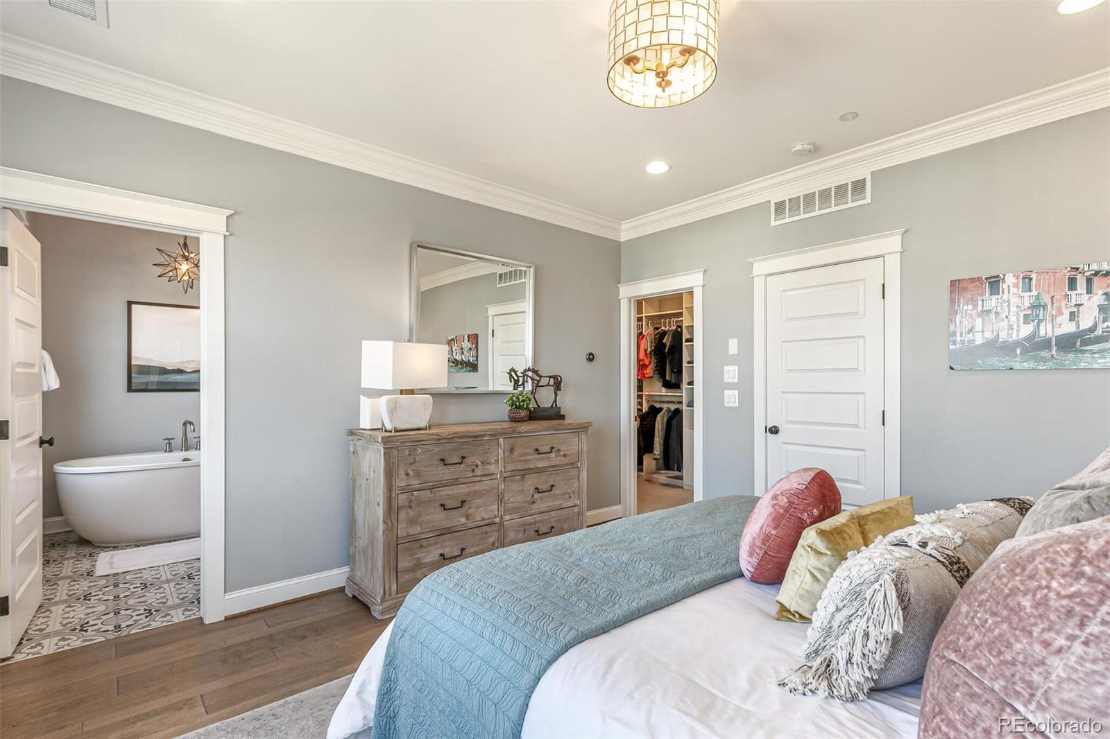 MLS Image #16 for 5880  beeler court,denver, Colorado