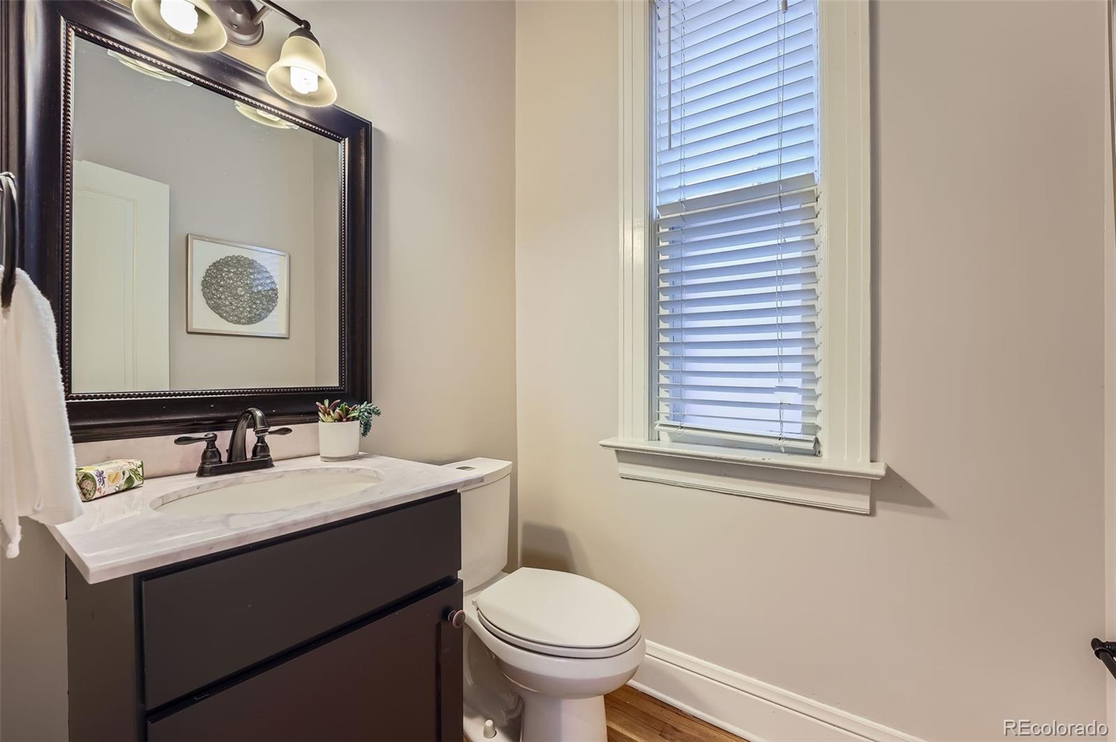 MLS Image #19 for 930 s pennsylvania street,denver, Colorado