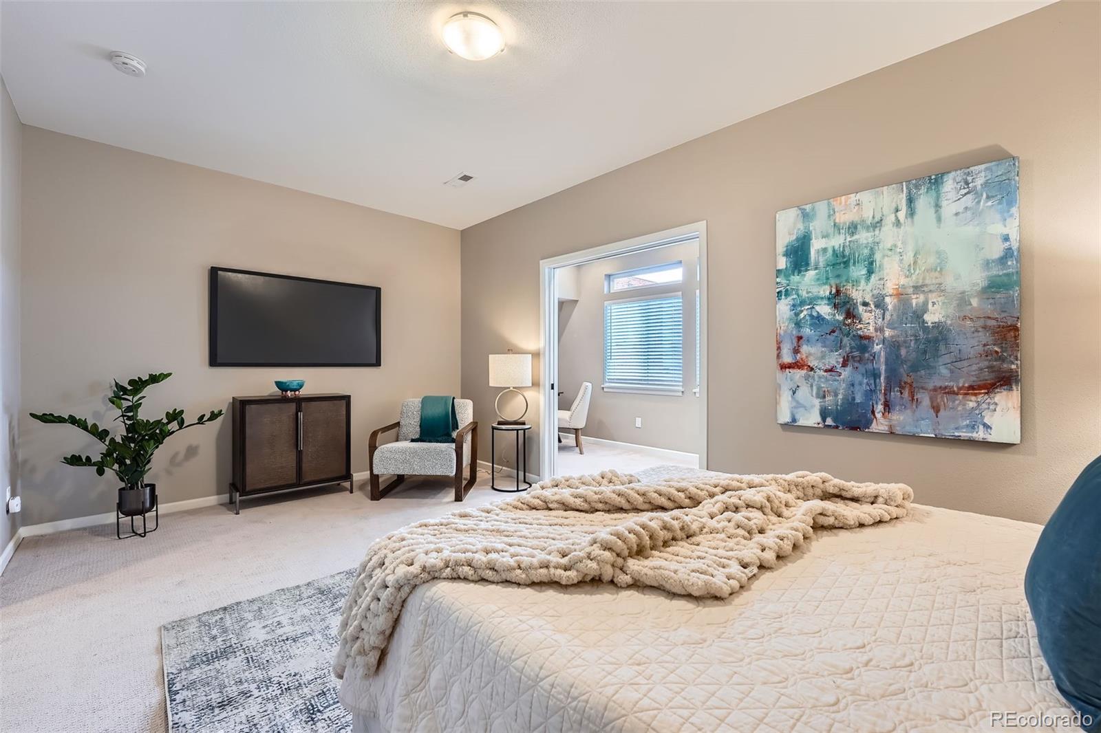 MLS Image #22 for 930 s pennsylvania street,denver, Colorado