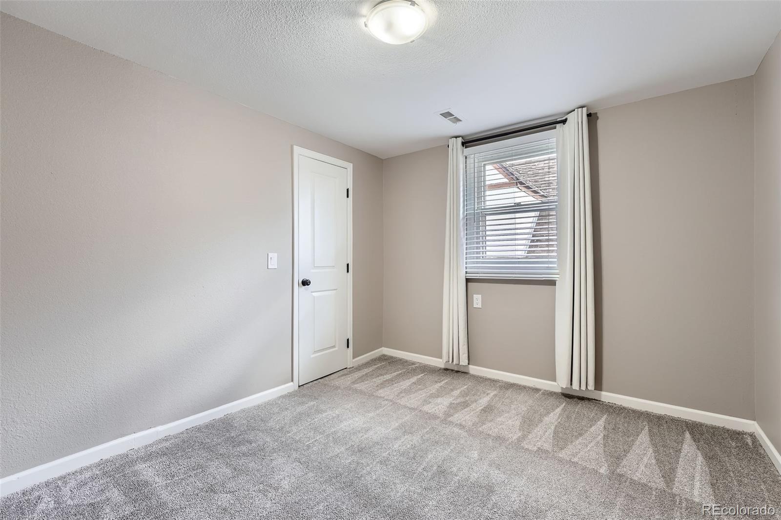 MLS Image #29 for 930 s pennsylvania street,denver, Colorado