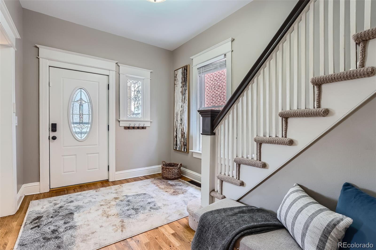 MLS Image #3 for 930 s pennsylvania street,denver, Colorado