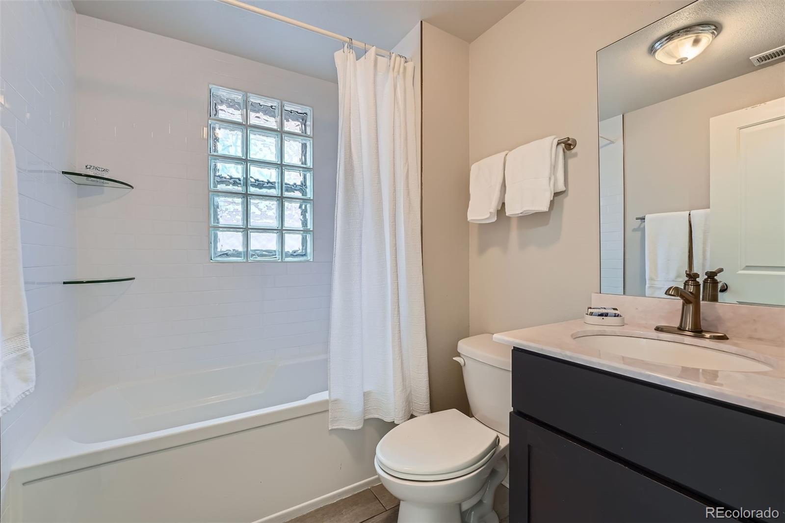 MLS Image #31 for 930 s pennsylvania street,denver, Colorado