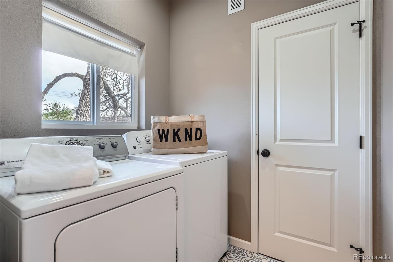 MLS Image #32 for 930 s pennsylvania street,denver, Colorado