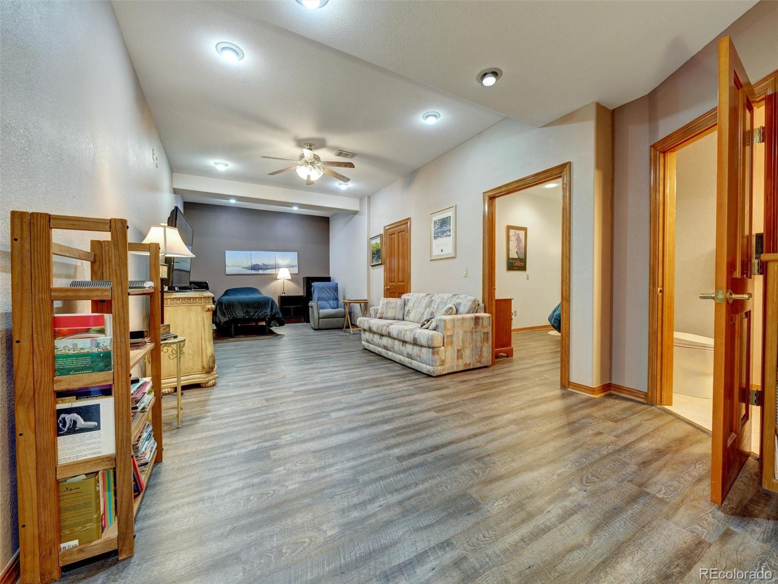 MLS Image #24 for 6533 s quemoy way,aurora, Colorado