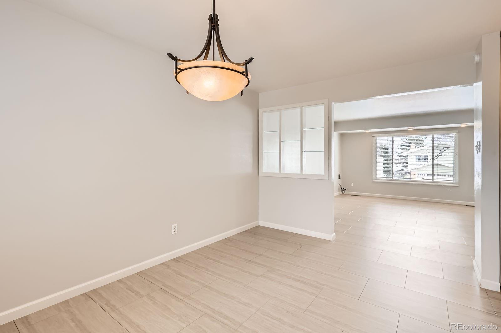 MLS Image #11 for 2221 s arbutus court,lakewood, Colorado