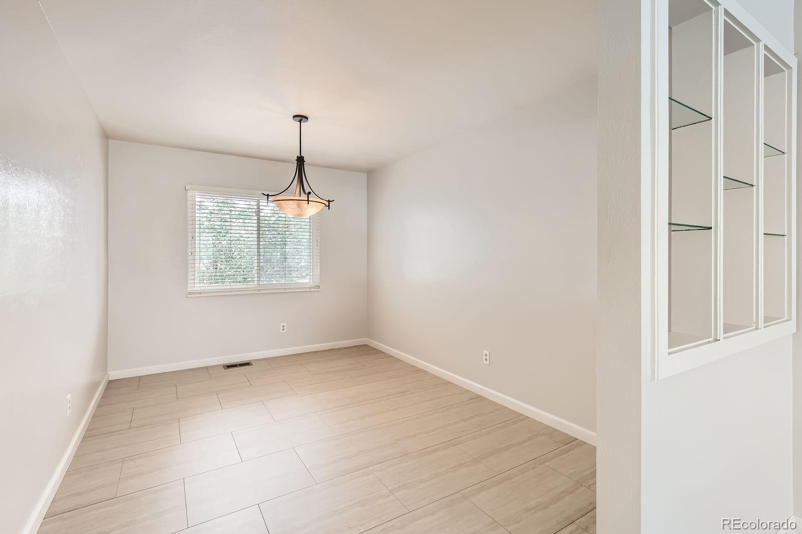MLS Image #12 for 2221 s arbutus court,lakewood, Colorado