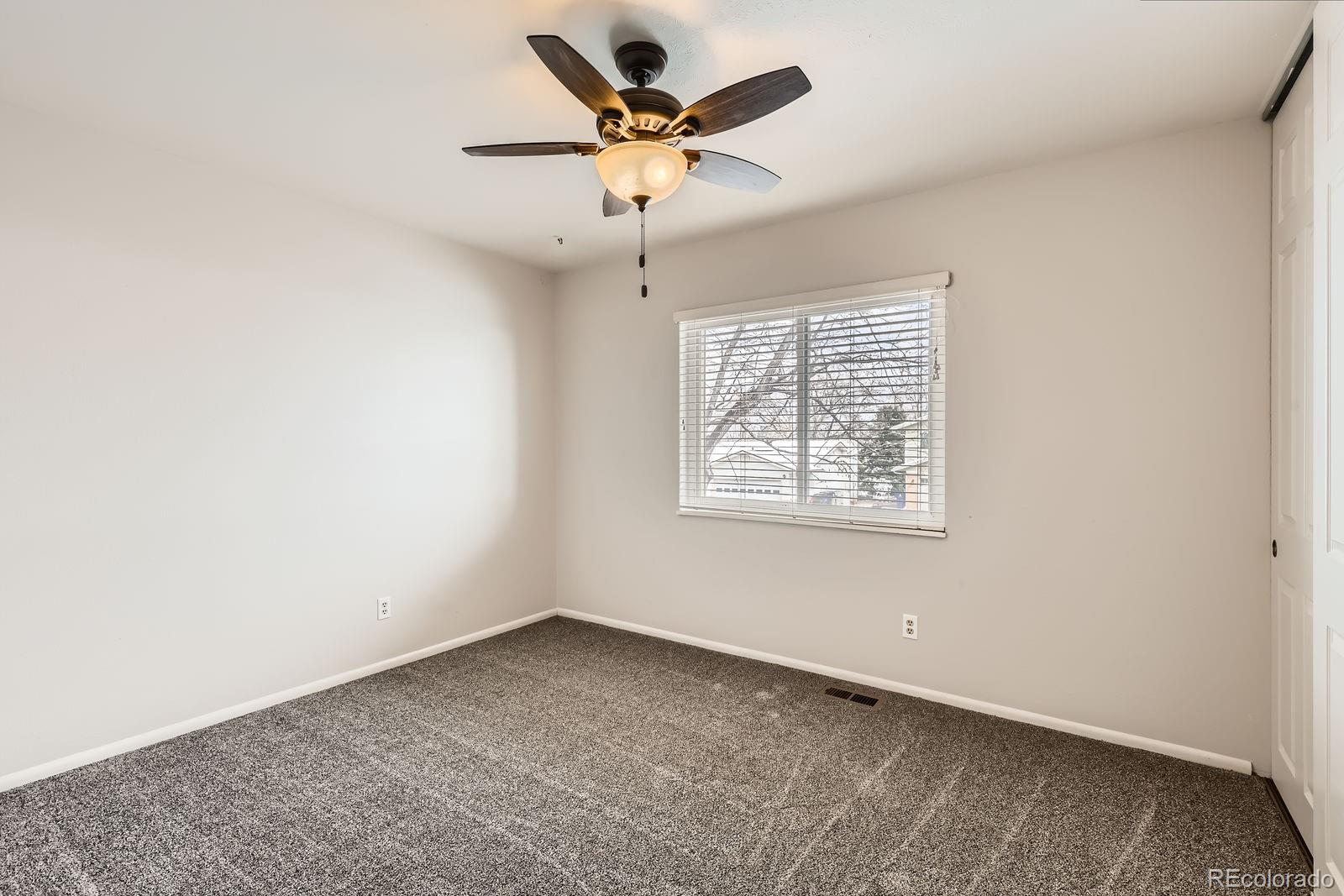 MLS Image #18 for 2221 s arbutus court,lakewood, Colorado