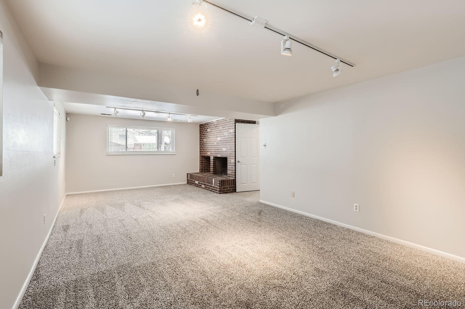 MLS Image #21 for 2221 s arbutus court,lakewood, Colorado
