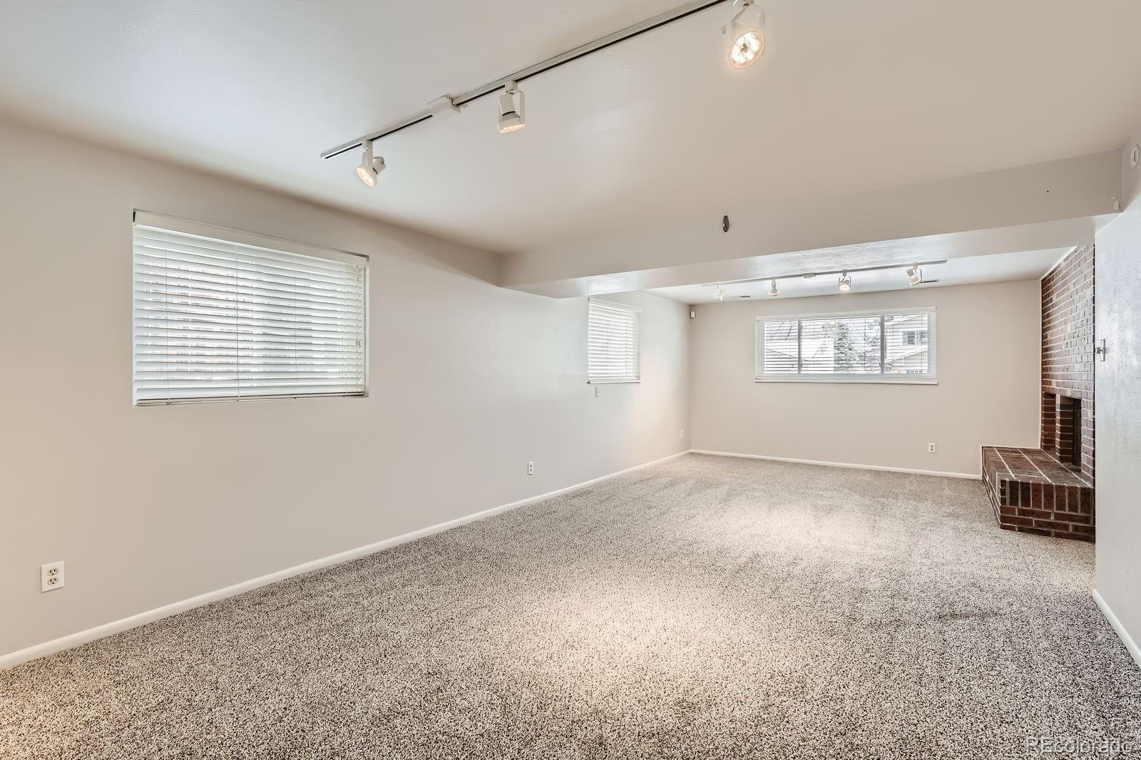 MLS Image #22 for 2221 s arbutus court,lakewood, Colorado