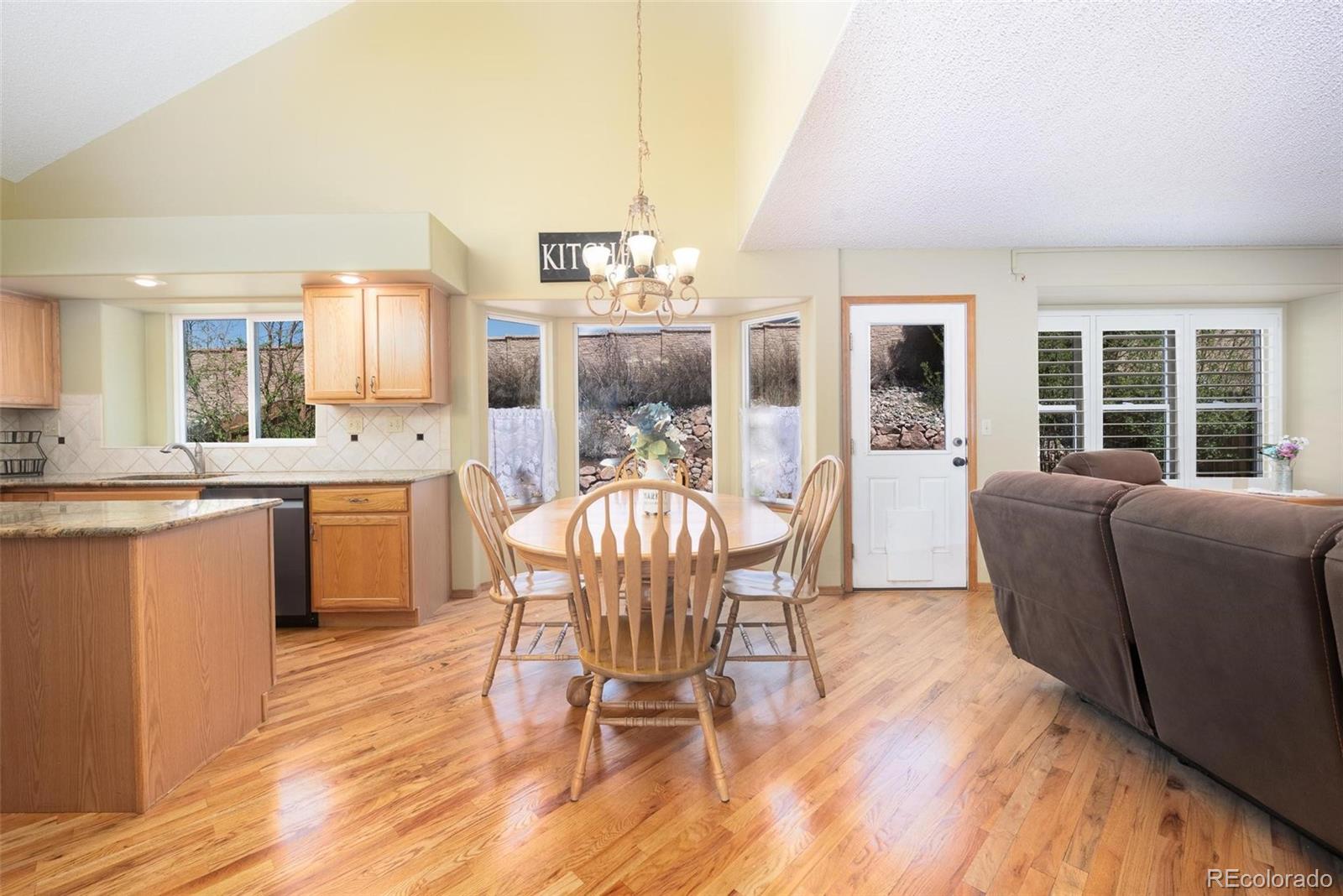 MLS Image #3 for 7106  grand prairie drive,colorado springs, Colorado