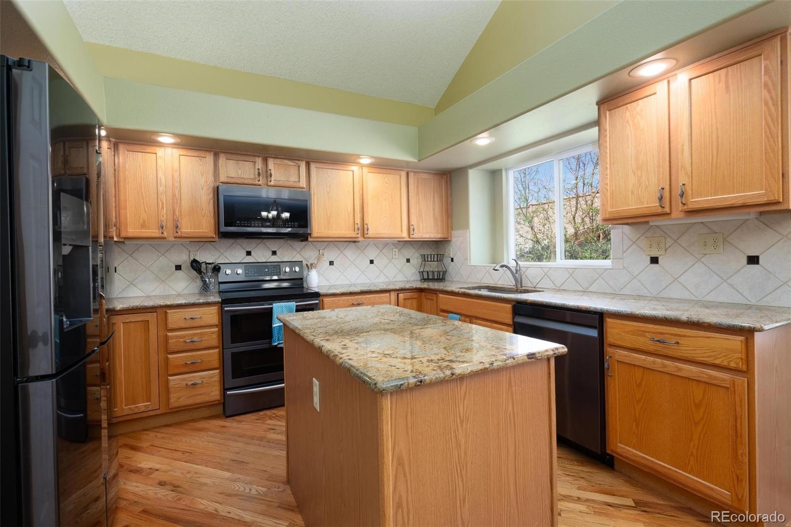 MLS Image #4 for 7106  grand prairie drive,colorado springs, Colorado