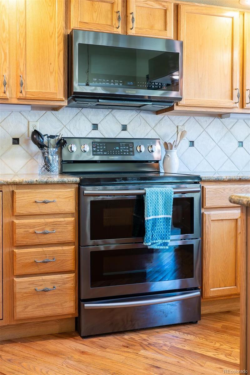 MLS Image #5 for 7106  grand prairie drive,colorado springs, Colorado