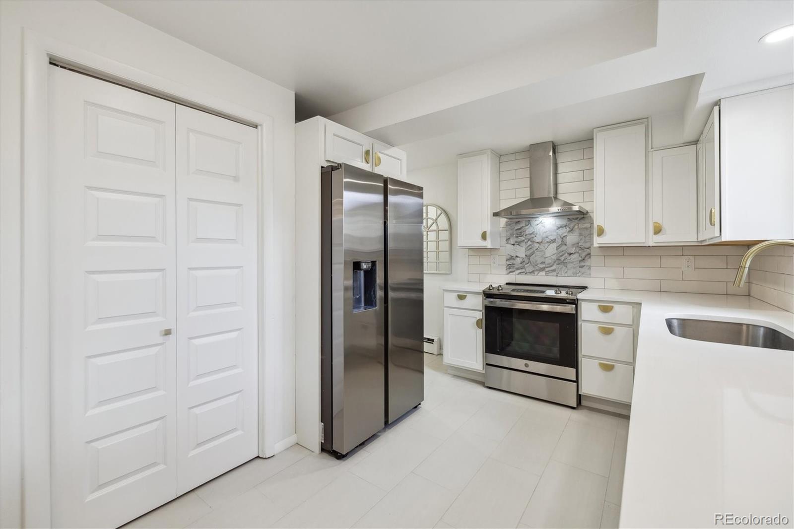 MLS Image #10 for 3756 s chase street,denver, Colorado