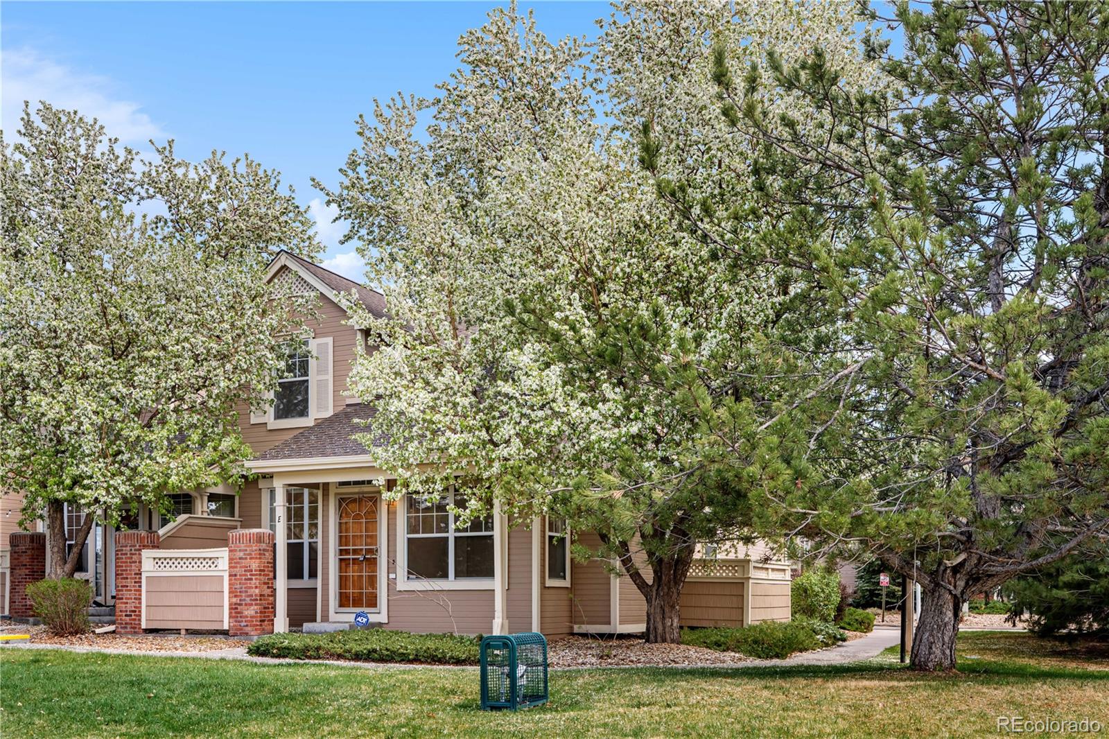 MLS Image #2 for 4069 s abilene circle,aurora, Colorado