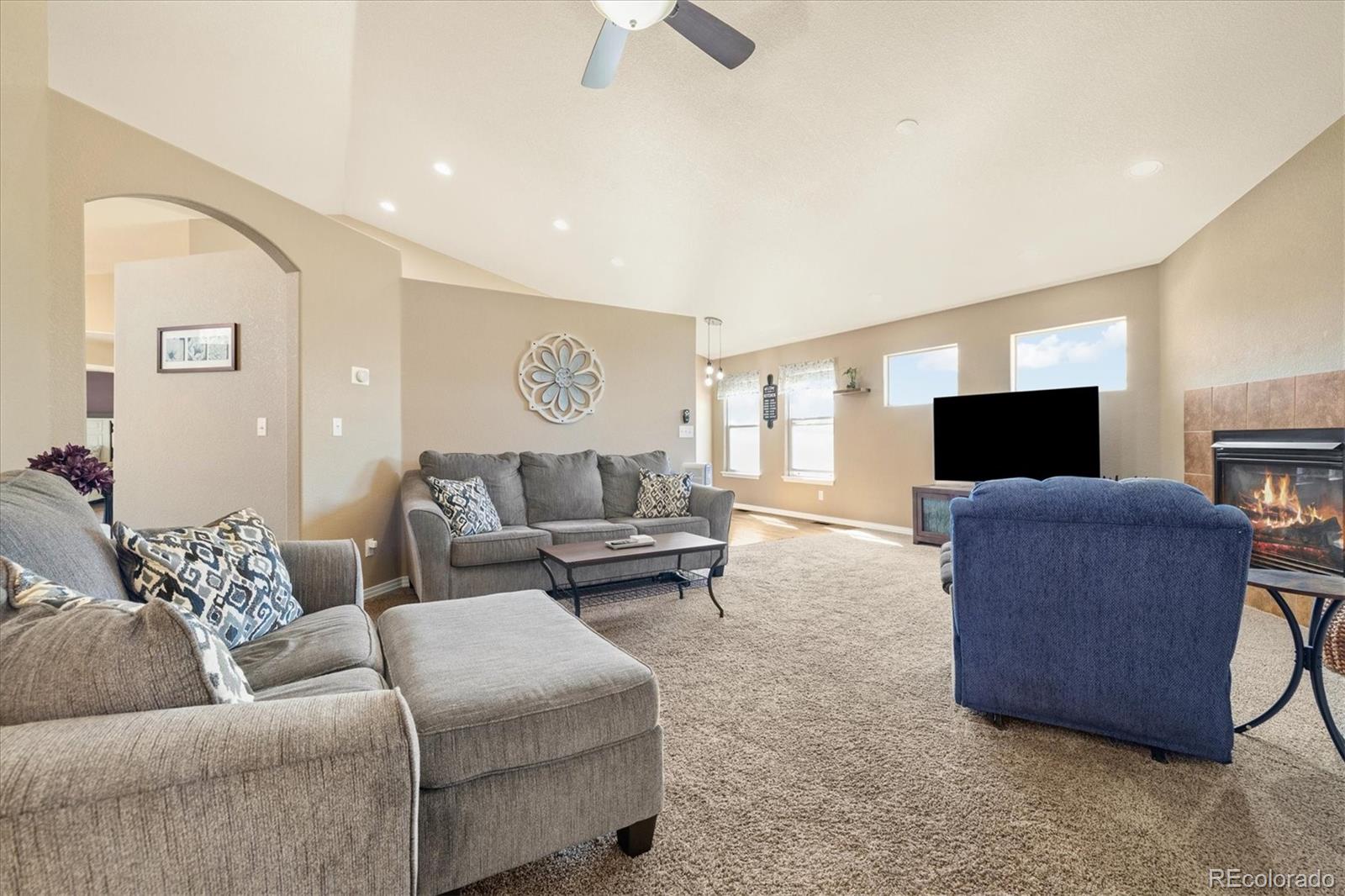 MLS Image #6 for 56330 e 37th court,strasburg, Colorado