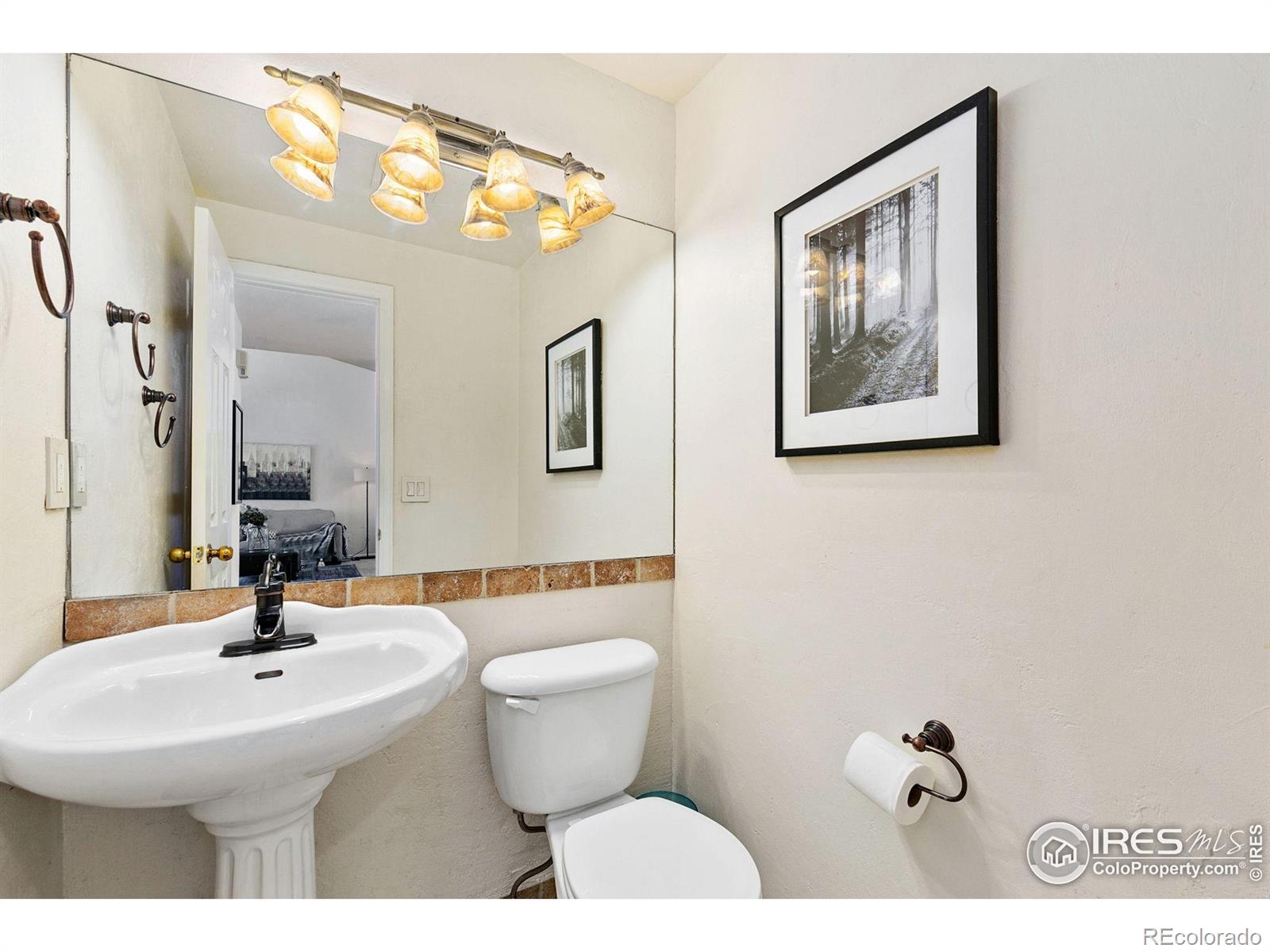 MLS Image #11 for 7202  avondale road,fort collins, Colorado