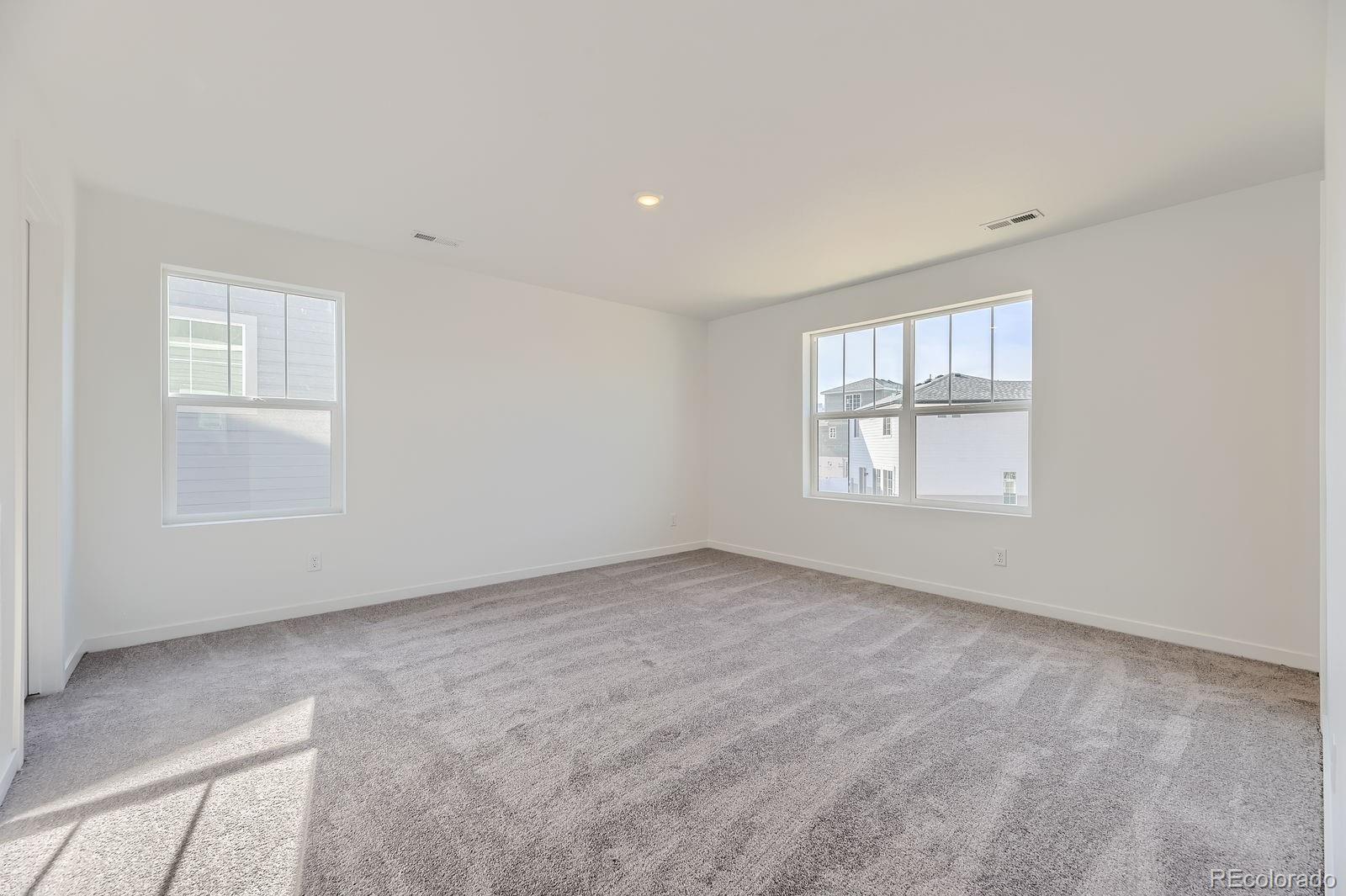 MLS Image #6 for 21994 e 39th avenue,aurora, Colorado