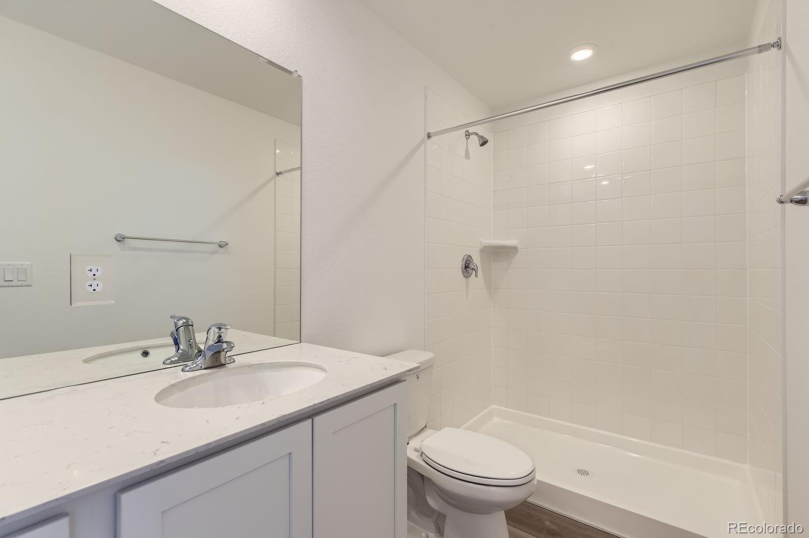 MLS Image #7 for 21994 e 39th avenue,aurora, Colorado