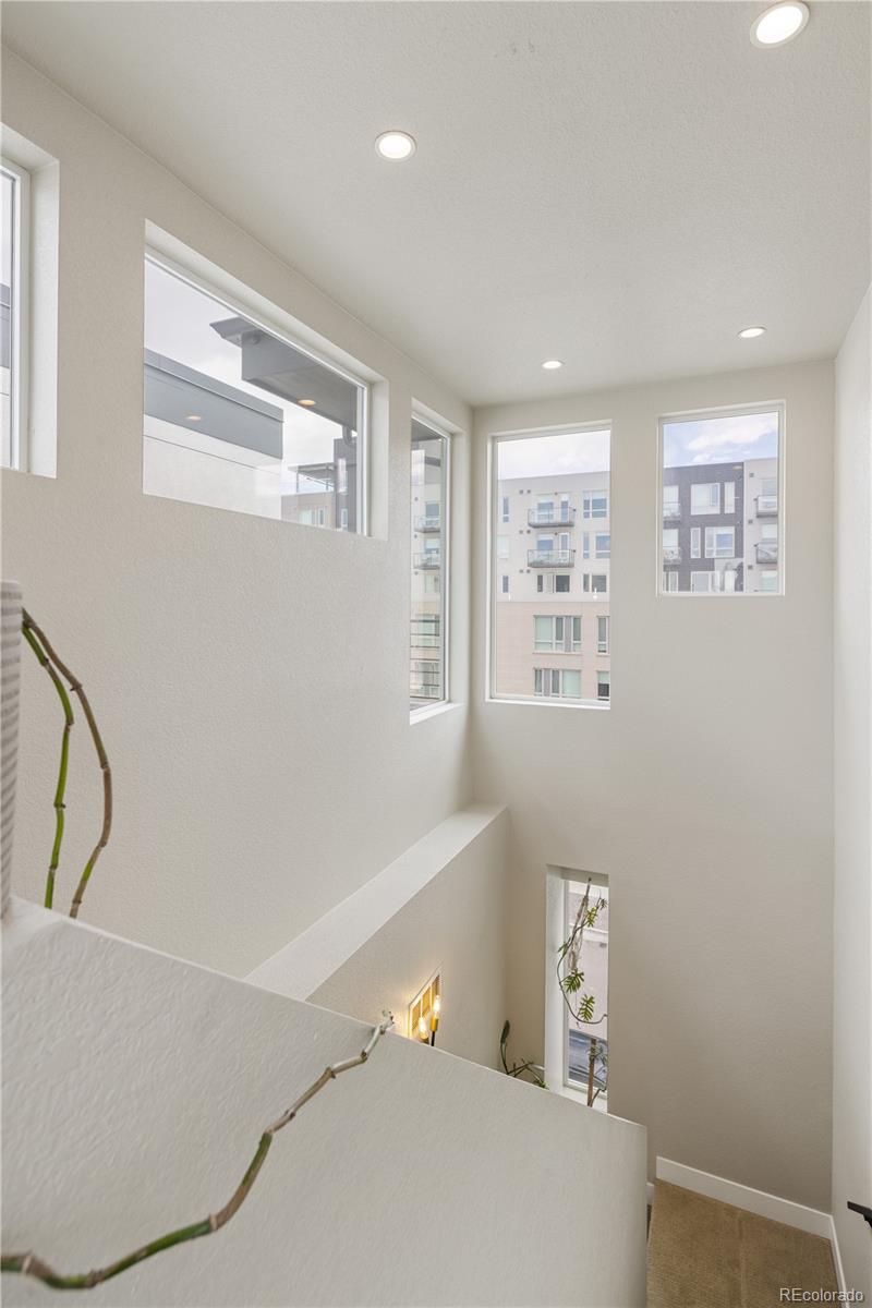 MLS Image #21 for 1581  grove street,denver, Colorado