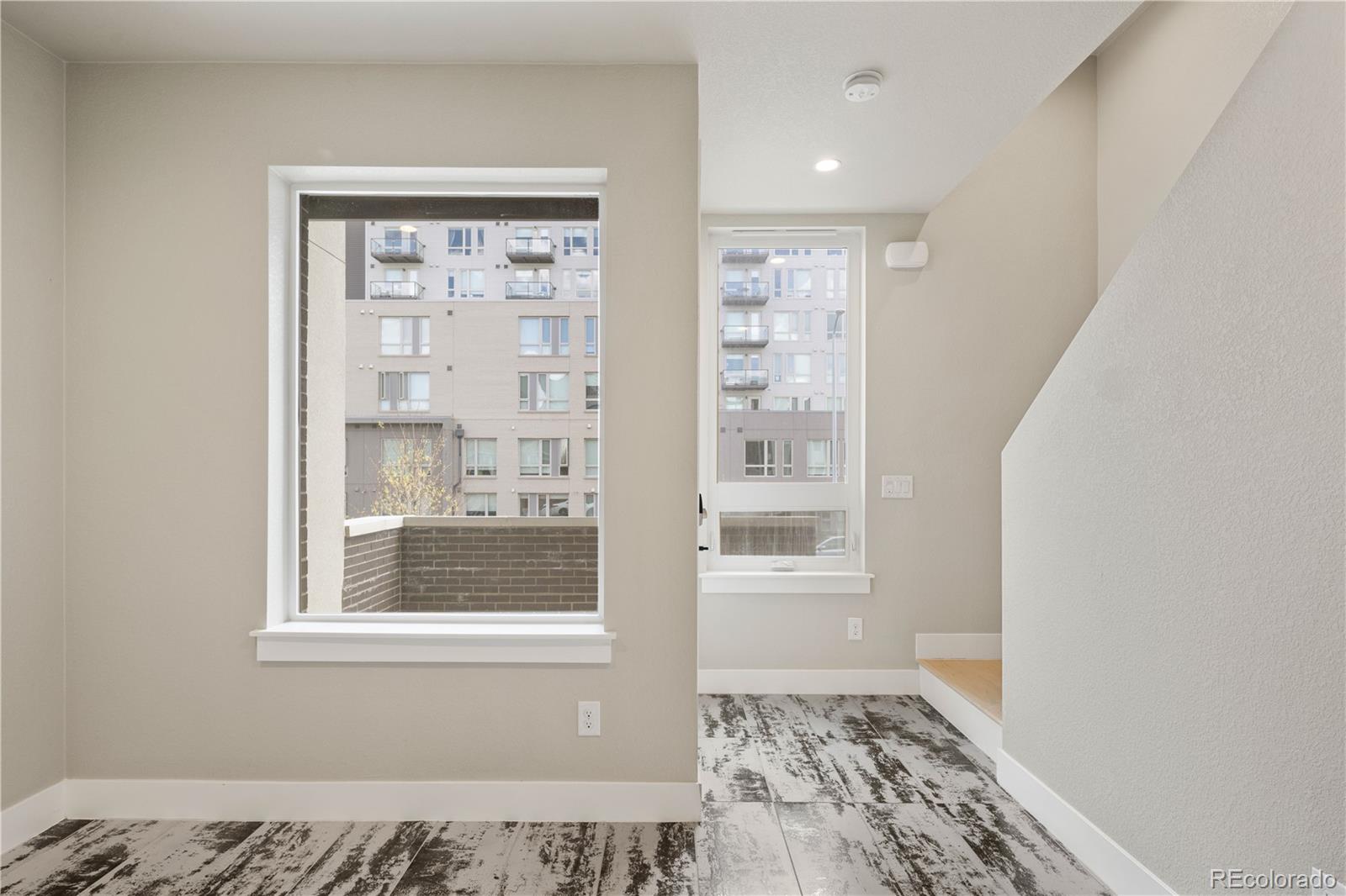 MLS Image #3 for 1581  grove street,denver, Colorado