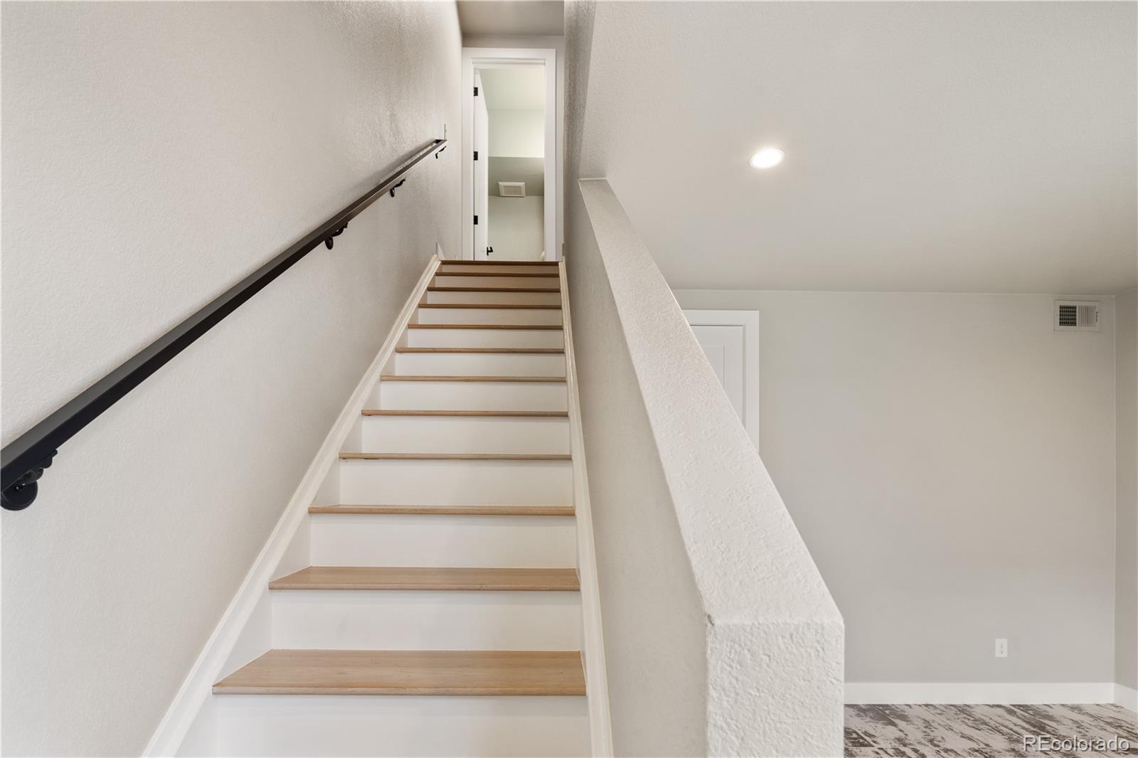 MLS Image #4 for 1581  grove street,denver, Colorado