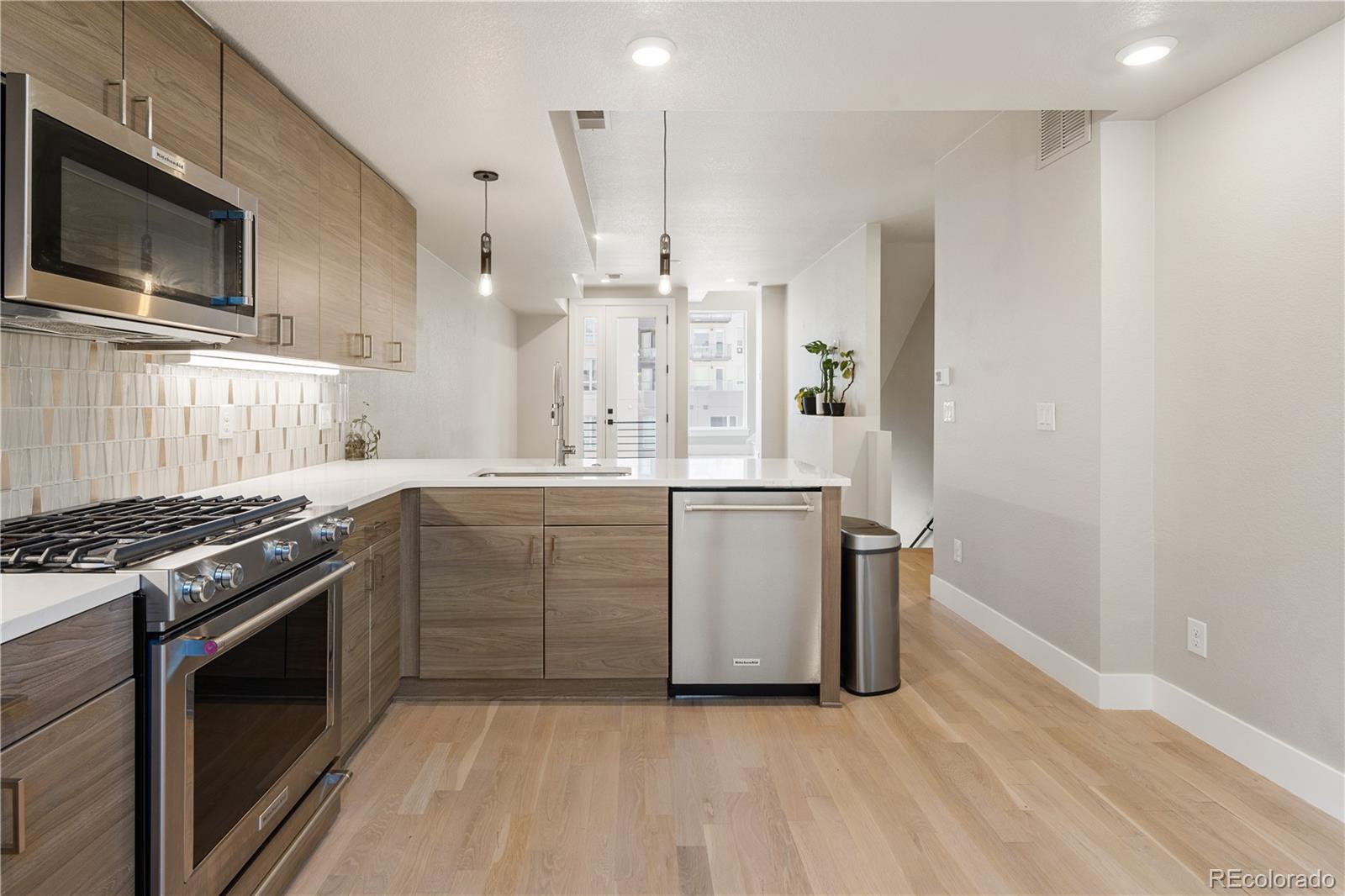MLS Image #8 for 1581  grove street,denver, Colorado