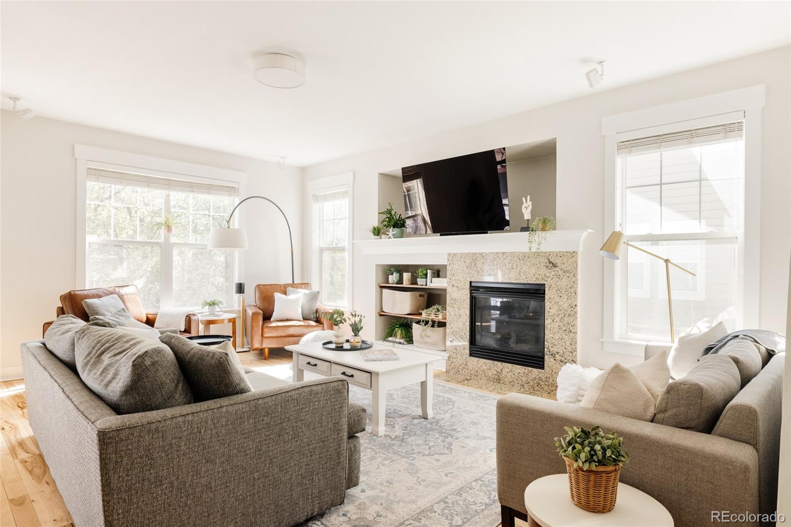 MLS Image #43 for 7382 e 8th place,denver, Colorado