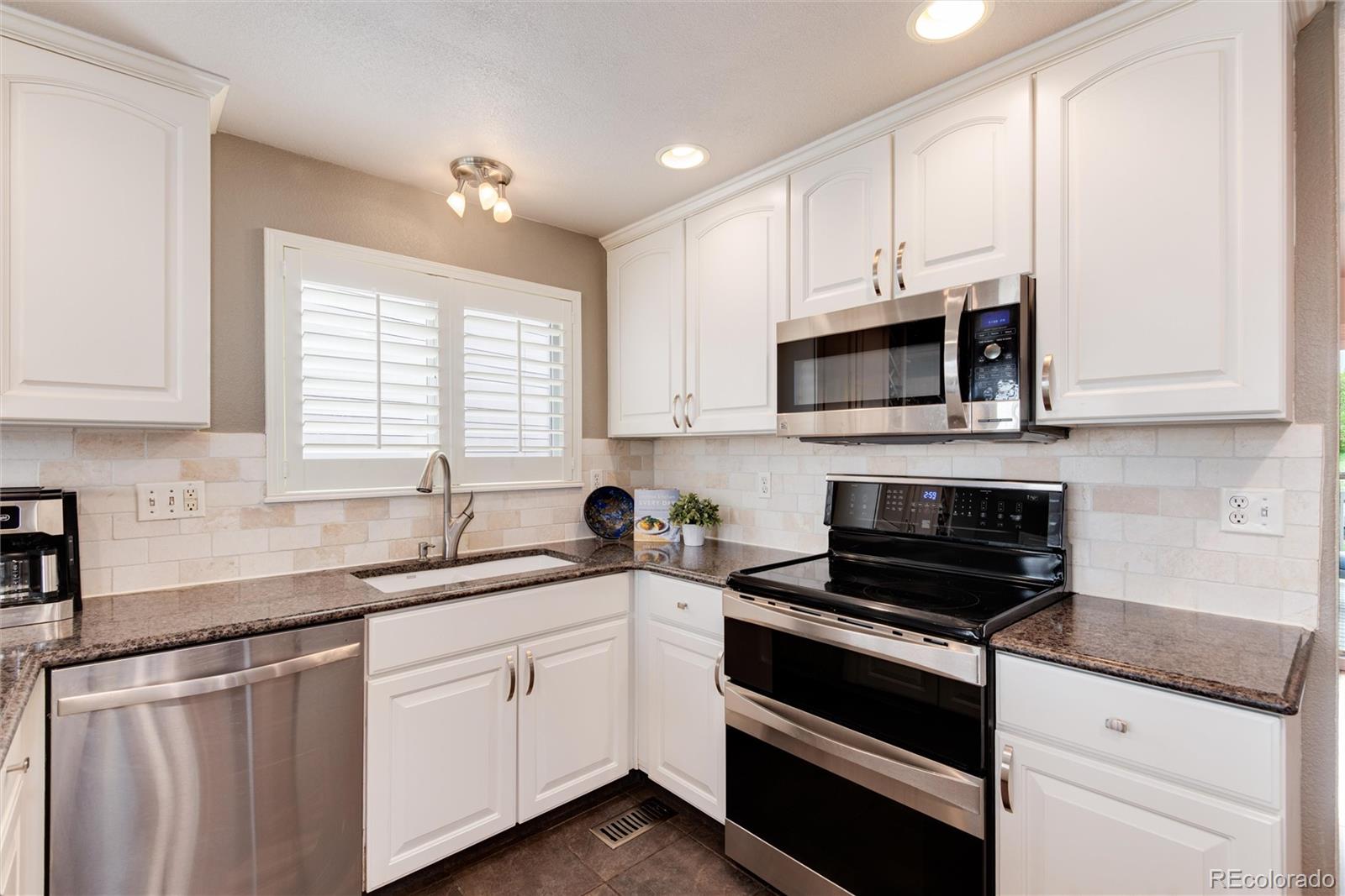 MLS Image #12 for 11181 w crestline drive,littleton, Colorado