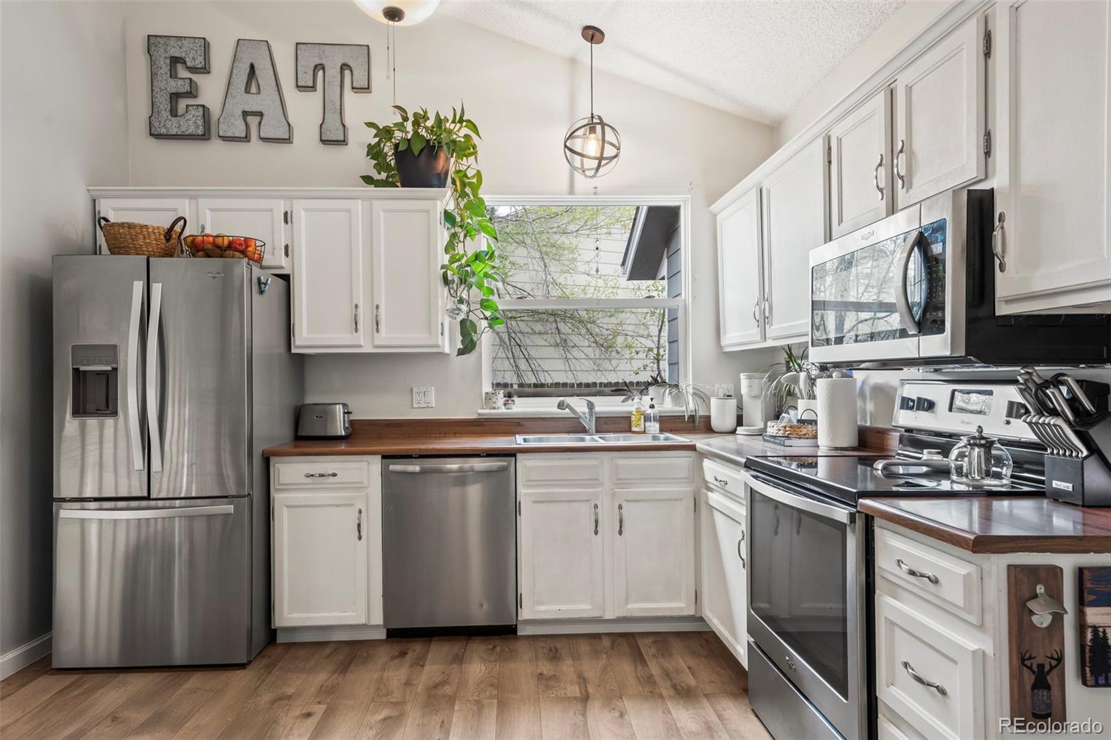 MLS Image #8 for 8896 w teton circle,littleton, Colorado