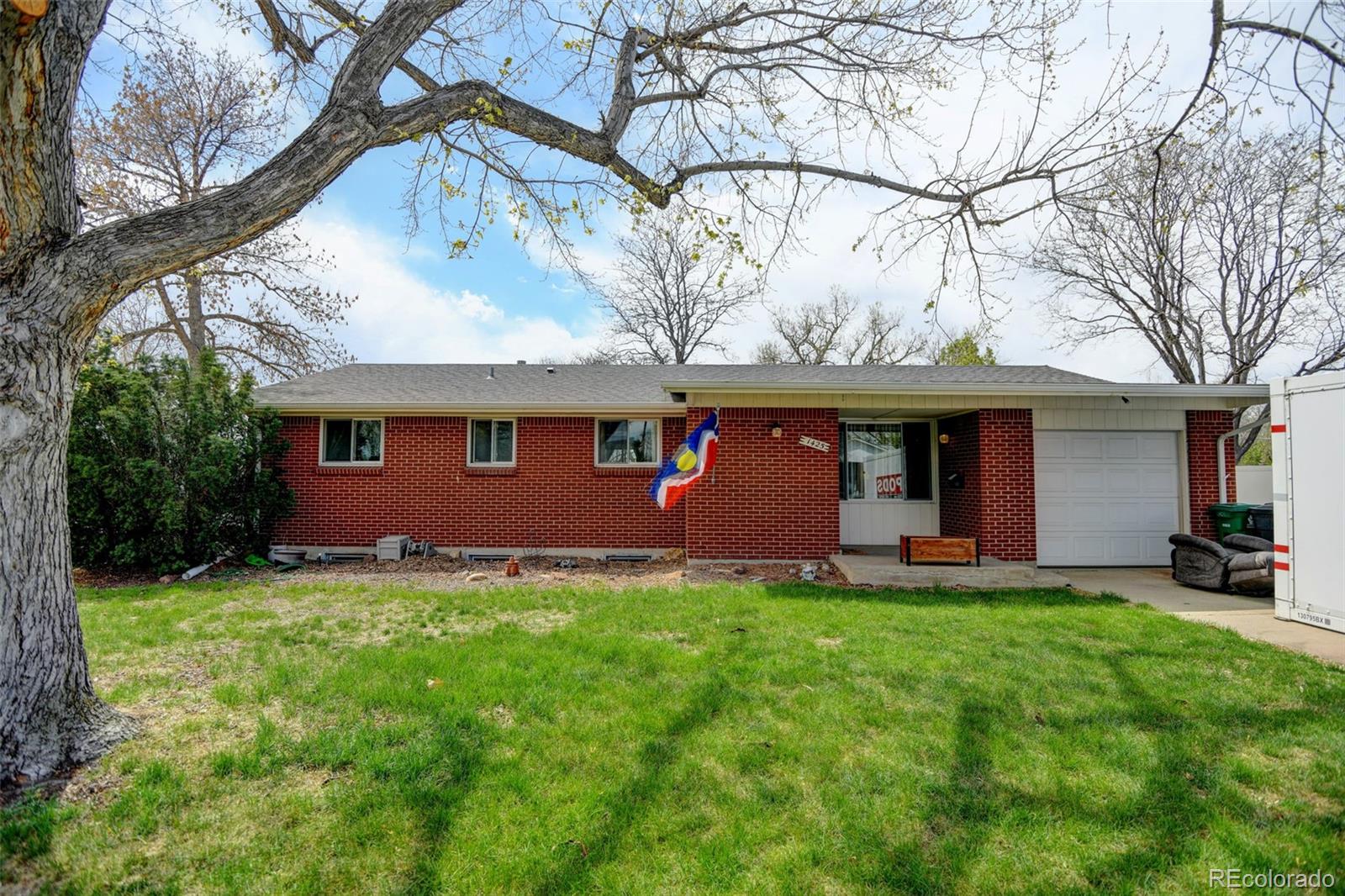 MLS Image #0 for 1425 s newport street,denver, Colorado