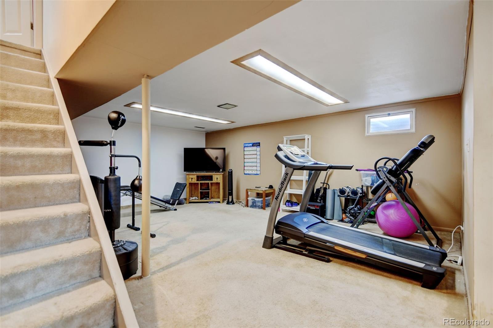 MLS Image #17 for 1425 s newport street,denver, Colorado
