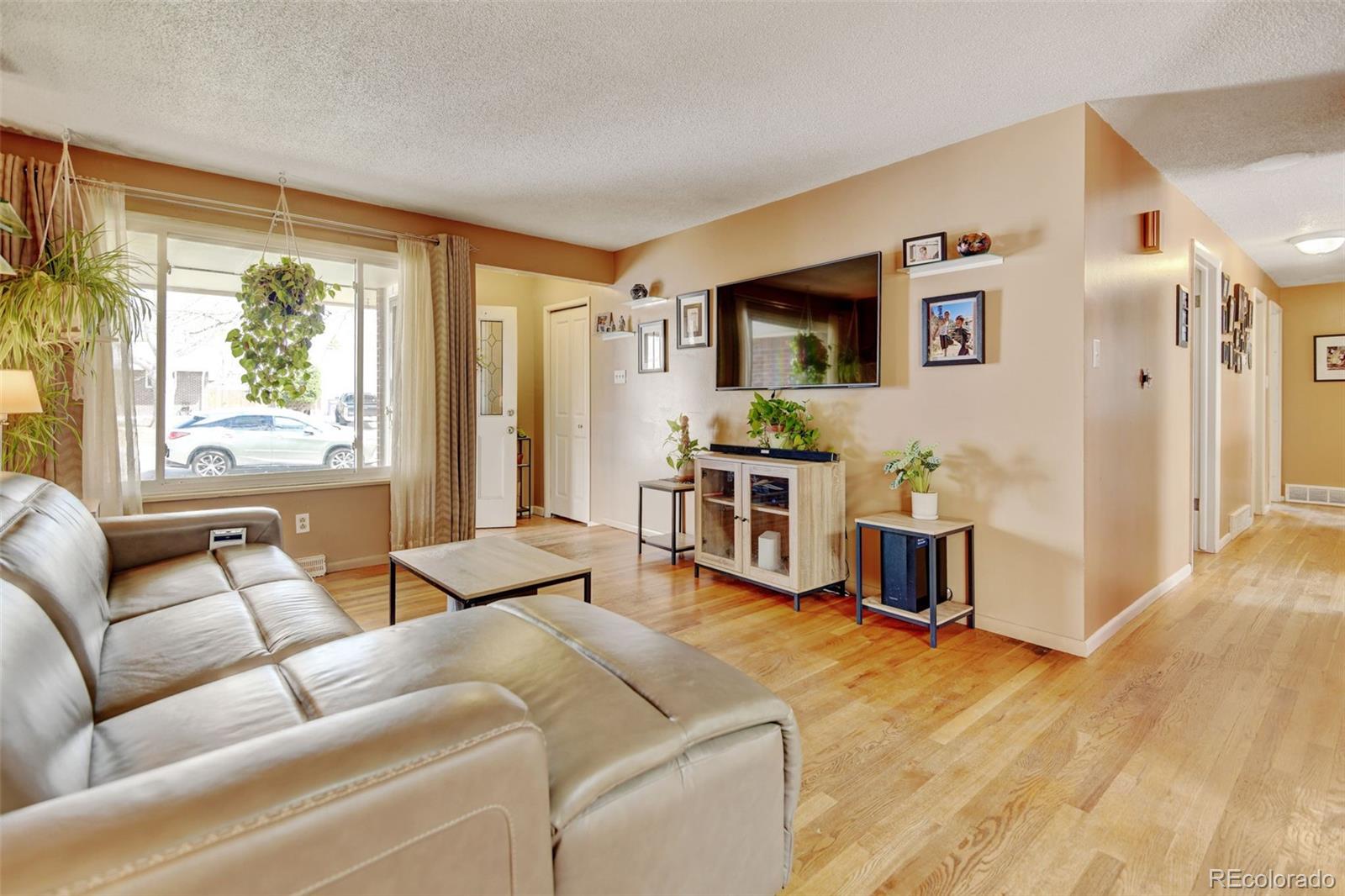 MLS Image #2 for 1425 s newport street,denver, Colorado