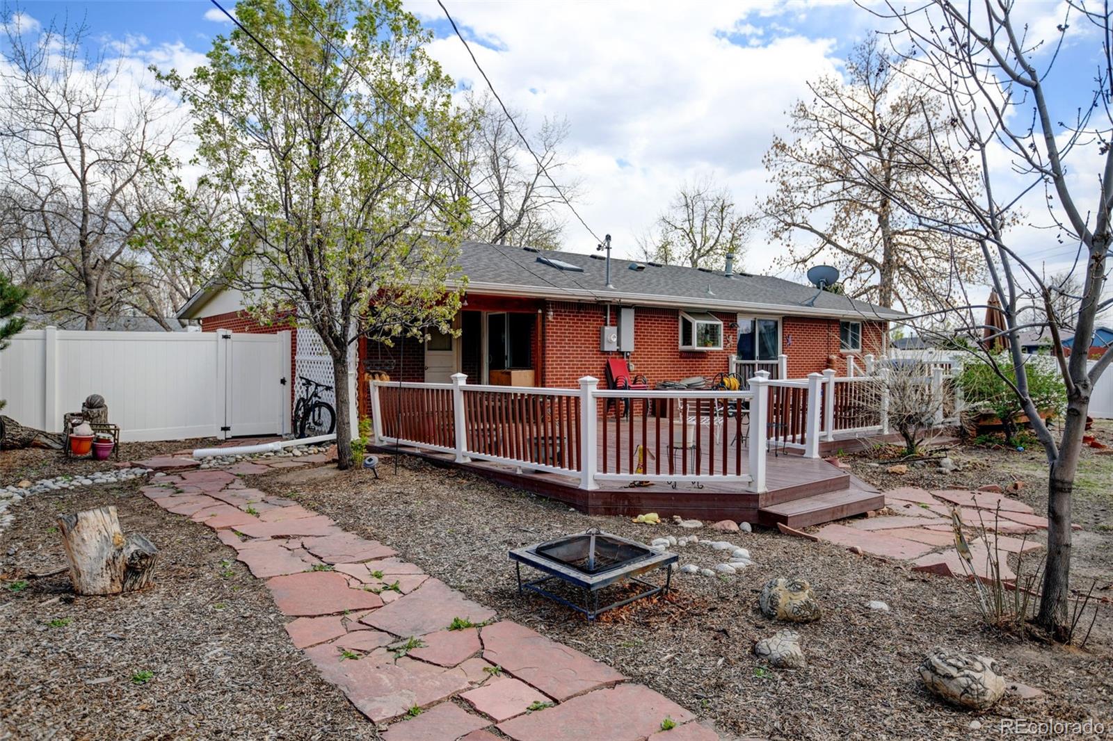 MLS Image #22 for 1425 s newport street,denver, Colorado
