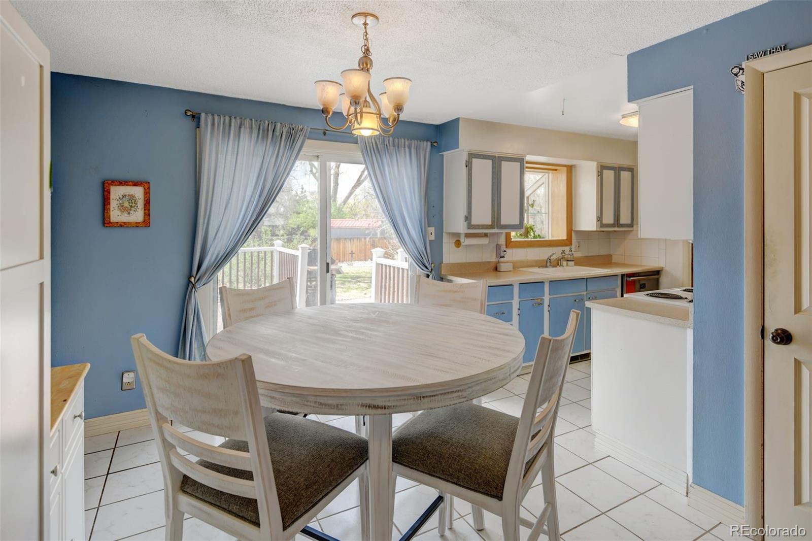 MLS Image #5 for 1425 s newport street,denver, Colorado
