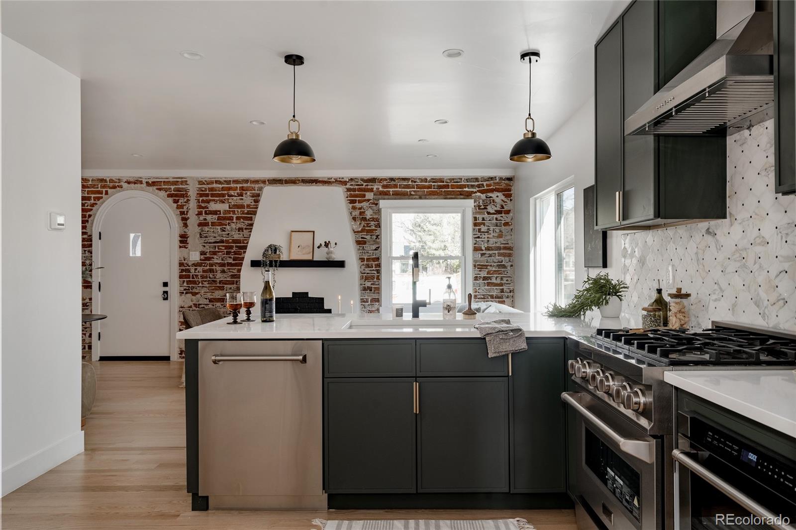 MLS Image #15 for 2085  krameria street,denver, Colorado