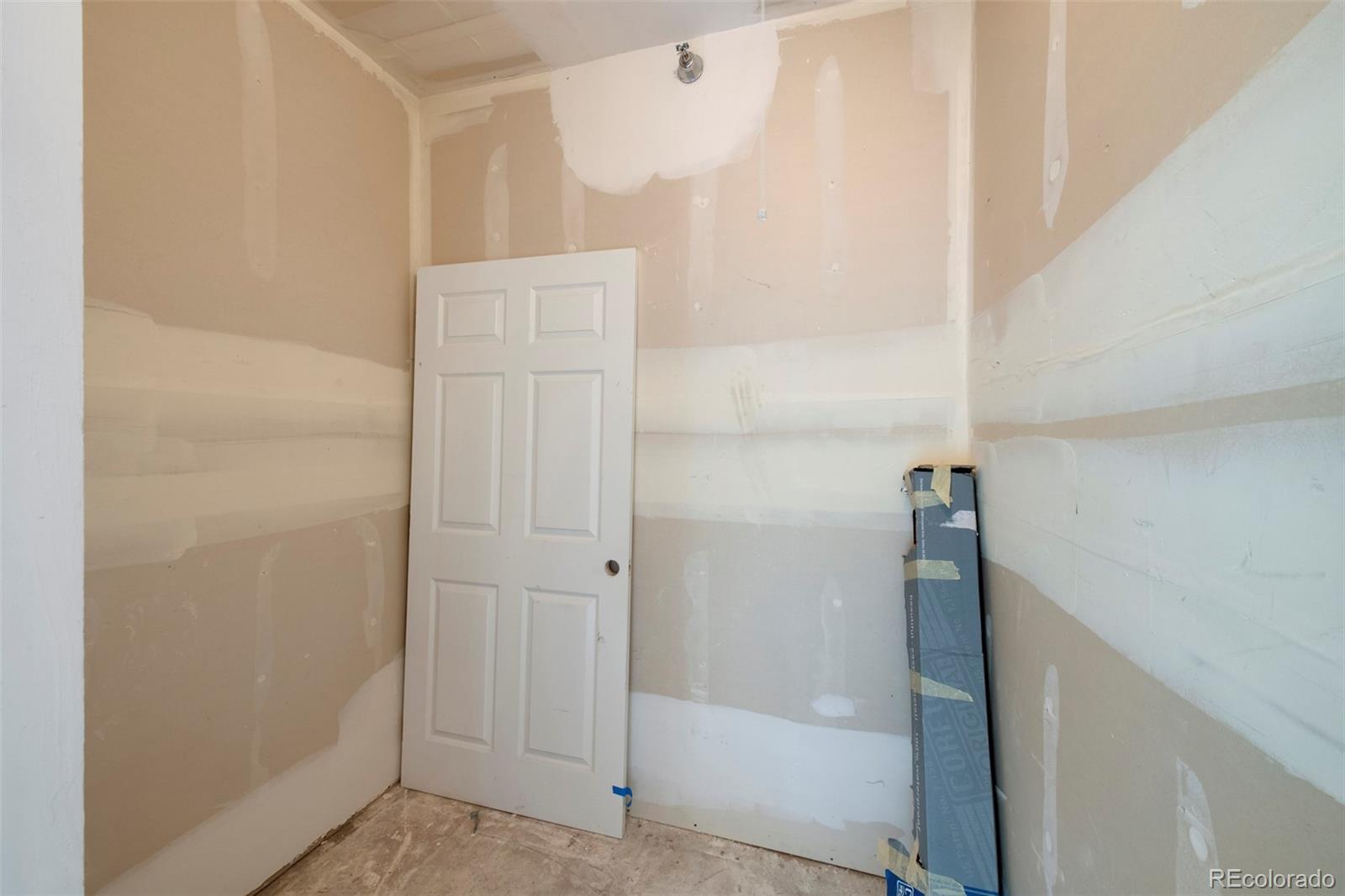 MLS Image #25 for 12926  ironstone way 101,parker, Colorado