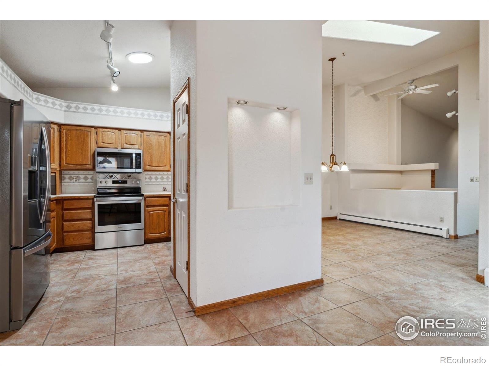 MLS Image #11 for 2010  46th avenue,greeley, Colorado