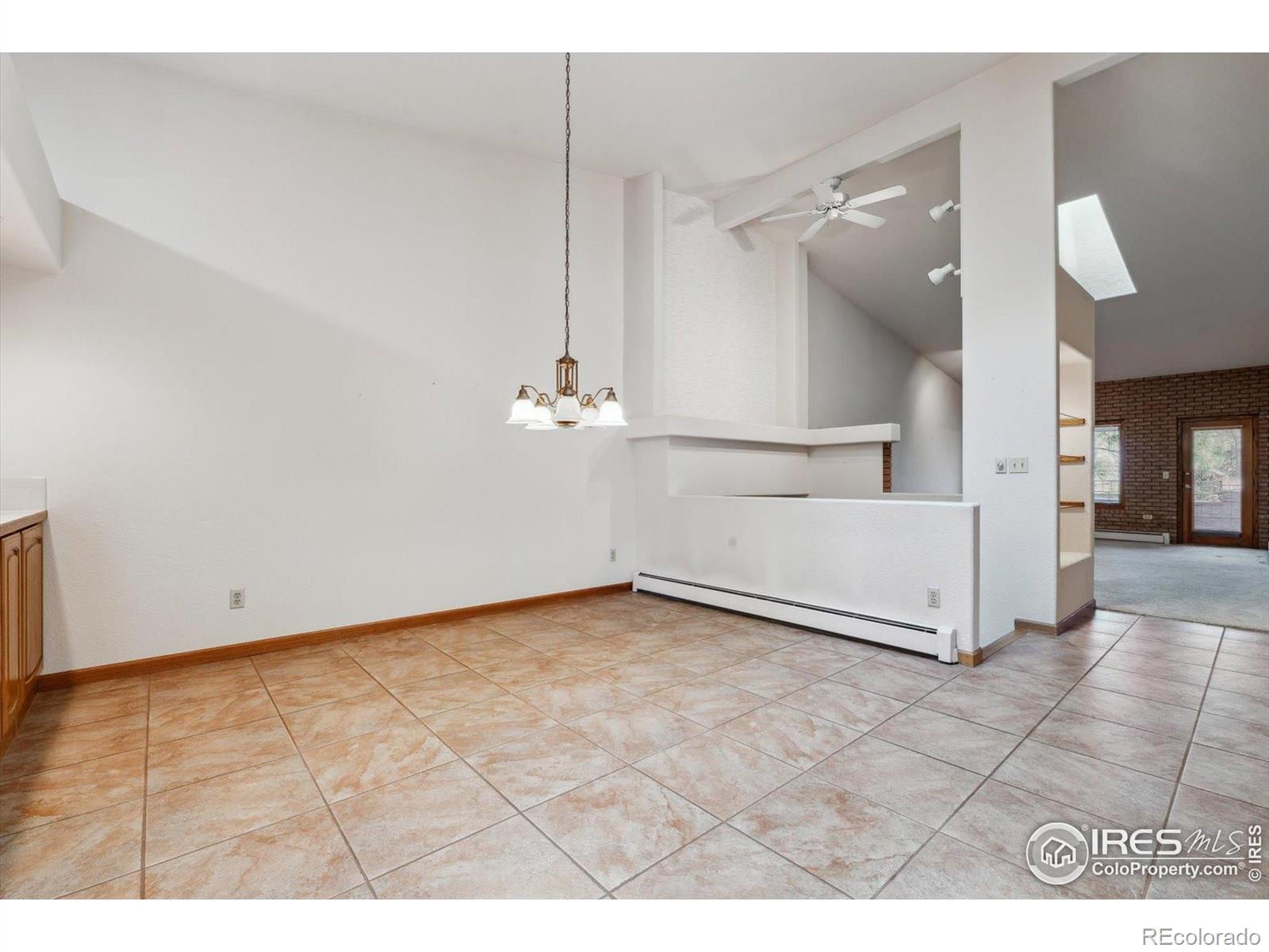MLS Image #12 for 2010  46th avenue,greeley, Colorado