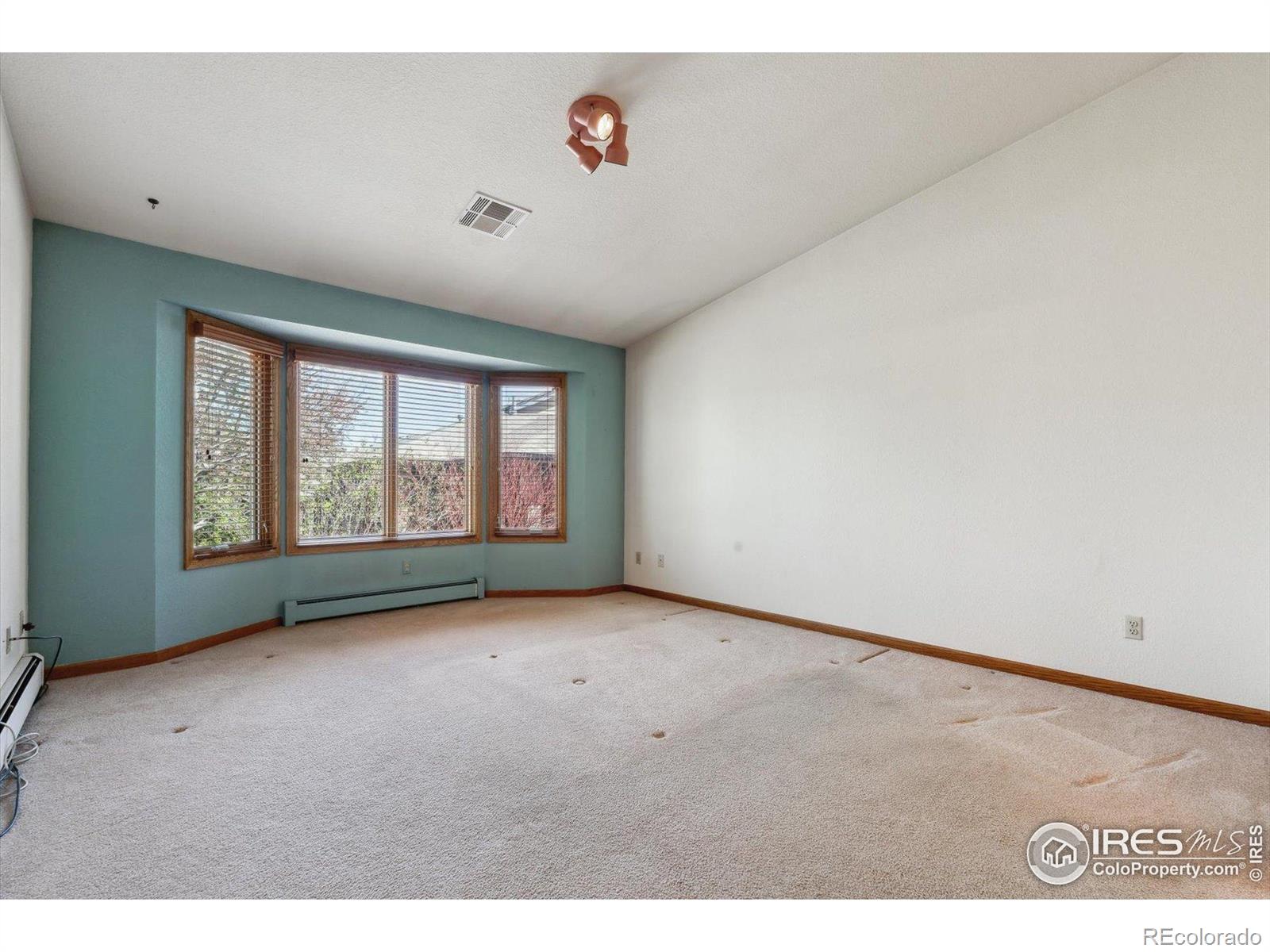 MLS Image #21 for 2010  46th avenue,greeley, Colorado
