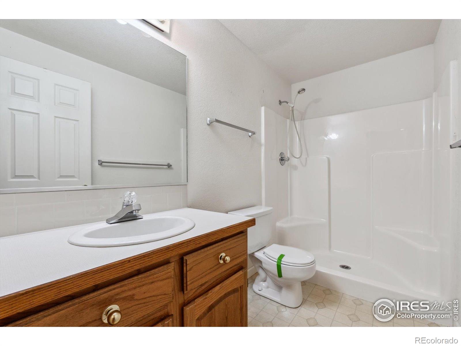 MLS Image #29 for 2010  46th avenue,greeley, Colorado