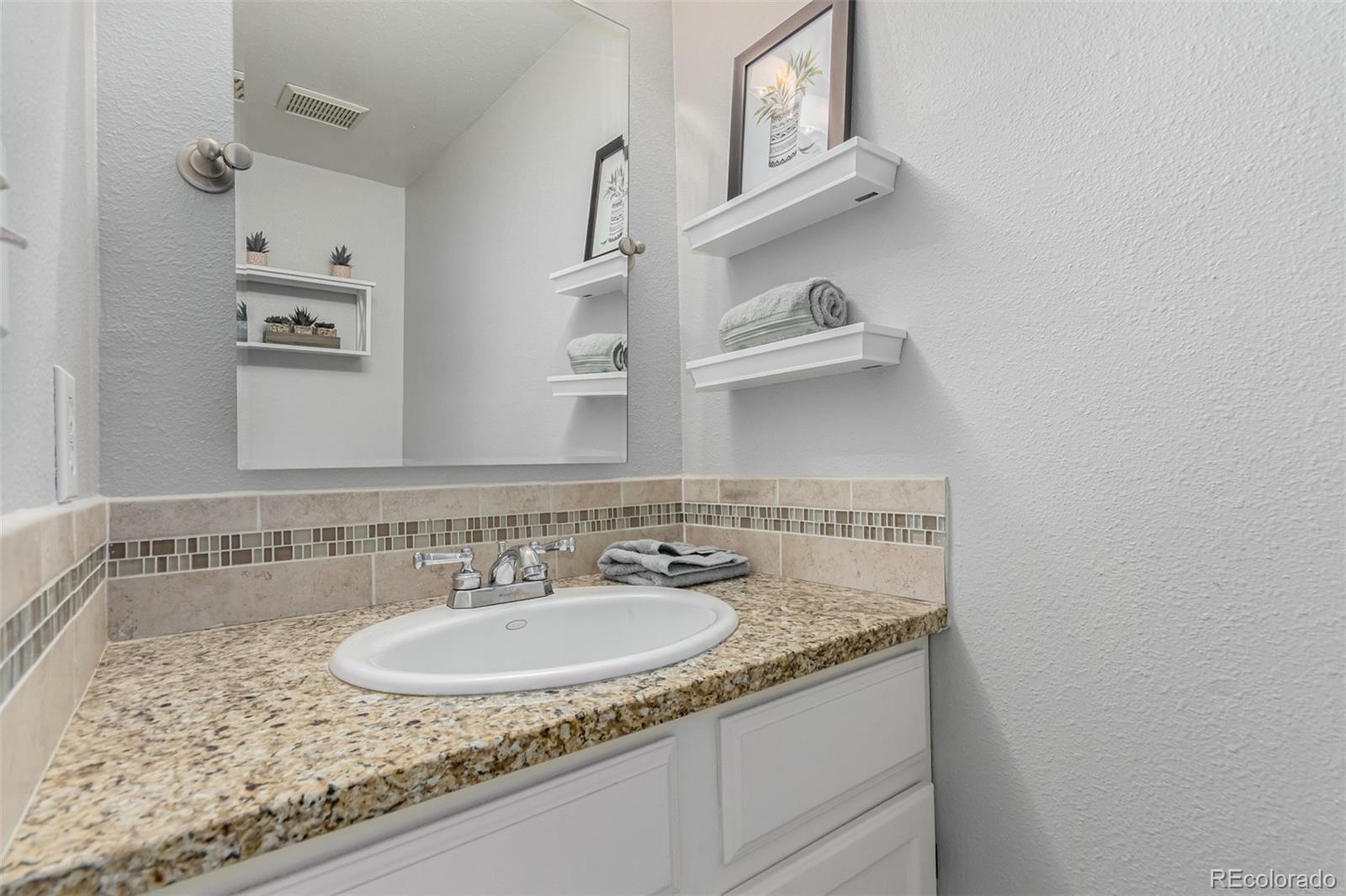 MLS Image #18 for 11147 w 17th avenue,lakewood, Colorado