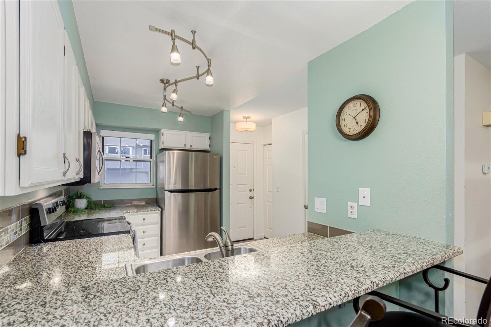 MLS Image #7 for 11147 w 17th avenue,lakewood, Colorado