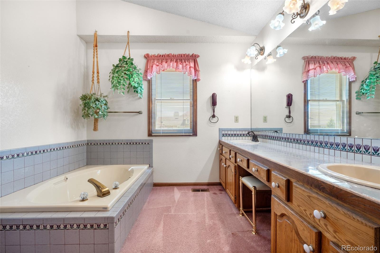 MLS Image #20 for 835 s geneva street,aurora, Colorado