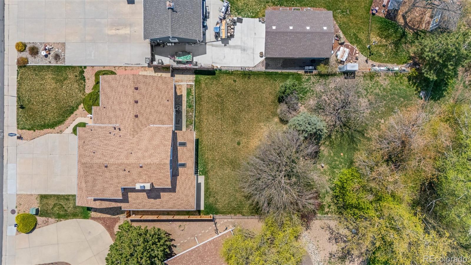 MLS Image #41 for 835 s geneva street,aurora, Colorado