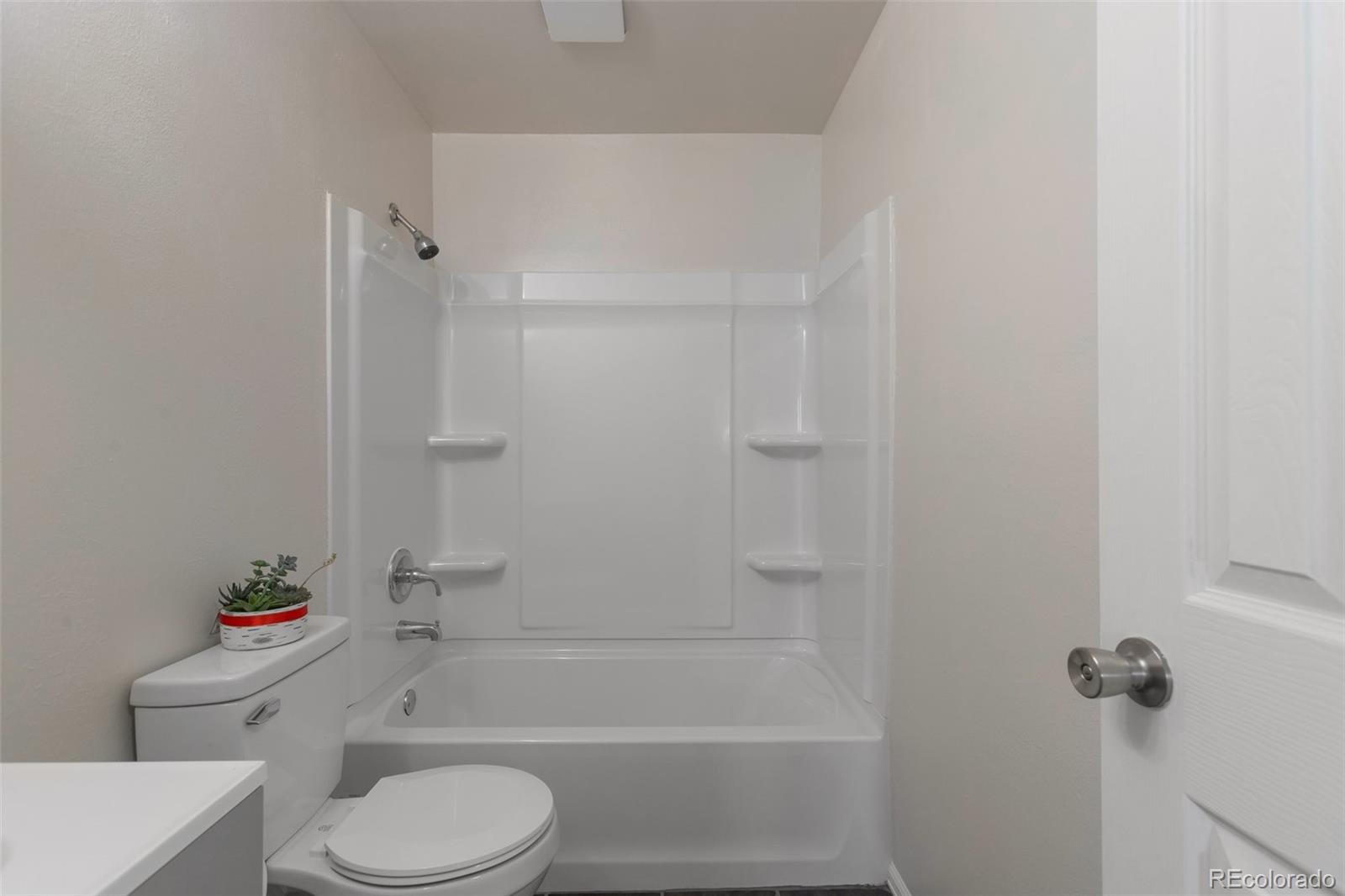MLS Image #10 for 19038 e girard avenue,aurora, Colorado