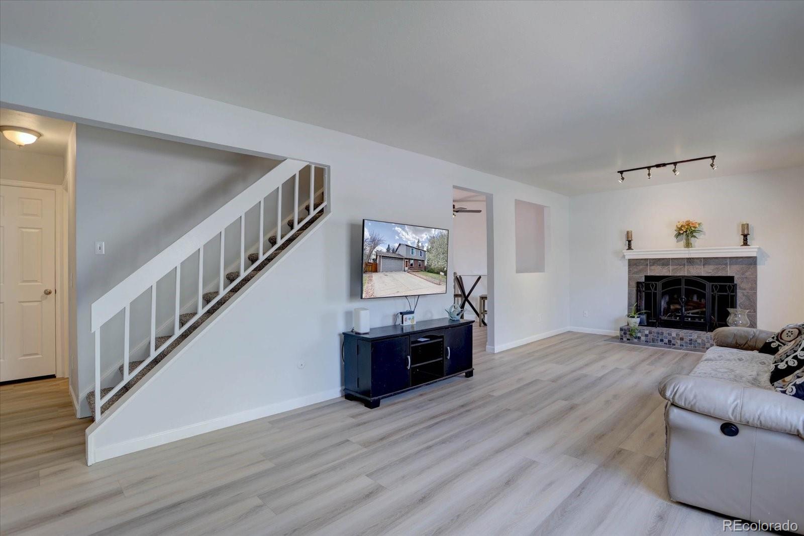 MLS Image #2 for 17912 e milan place,aurora, Colorado
